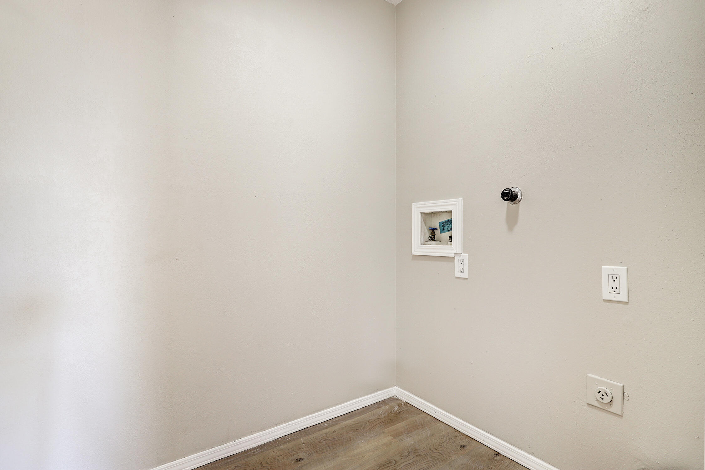 8 Milton Loop
