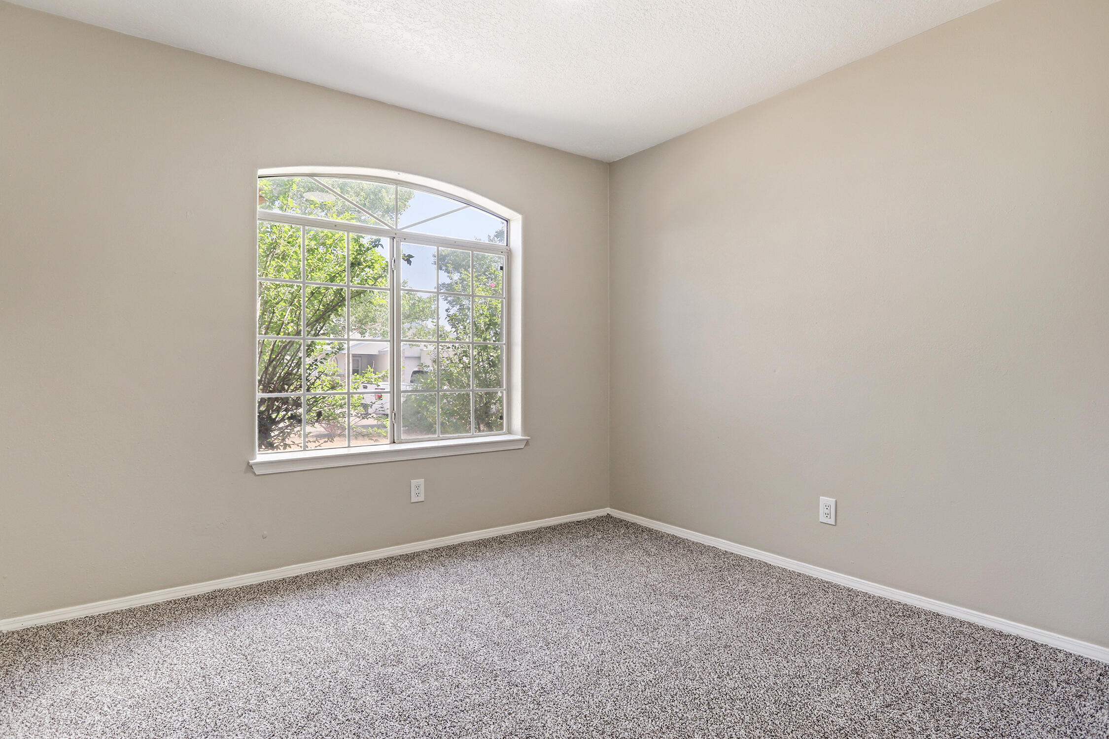 8 Milton Loop