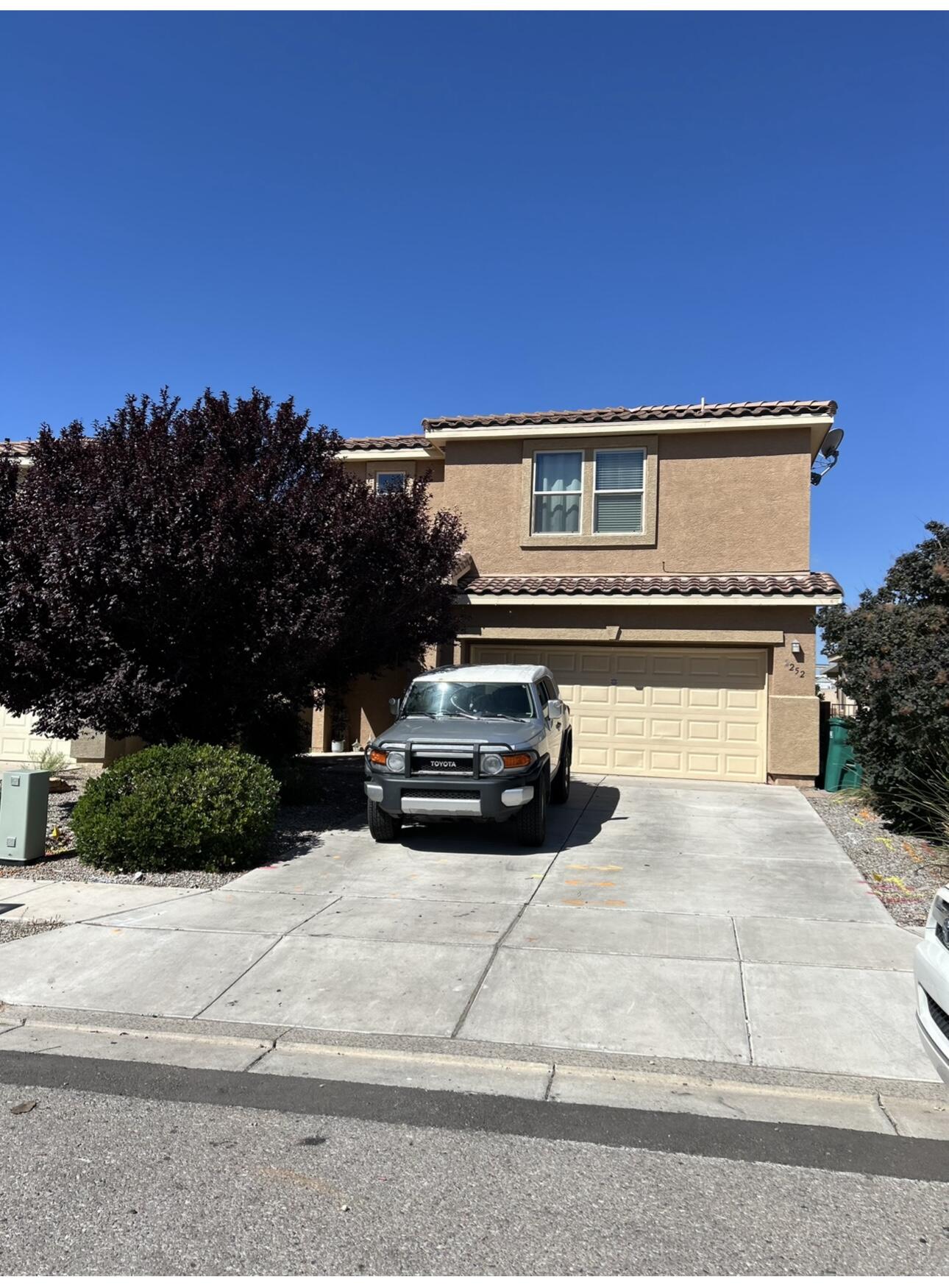 2252 Violeta Circle SE