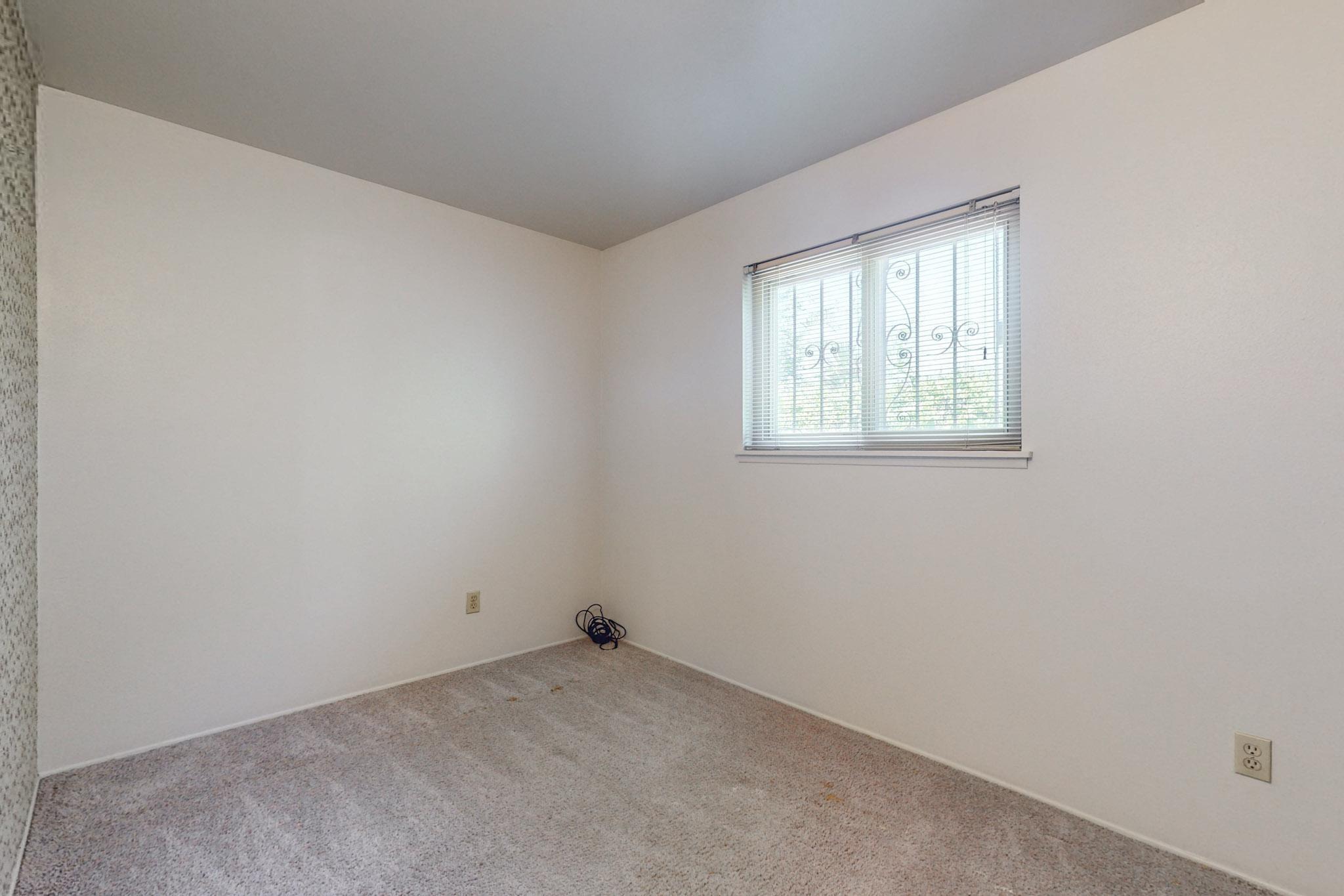1986 Cherokee Road NW
