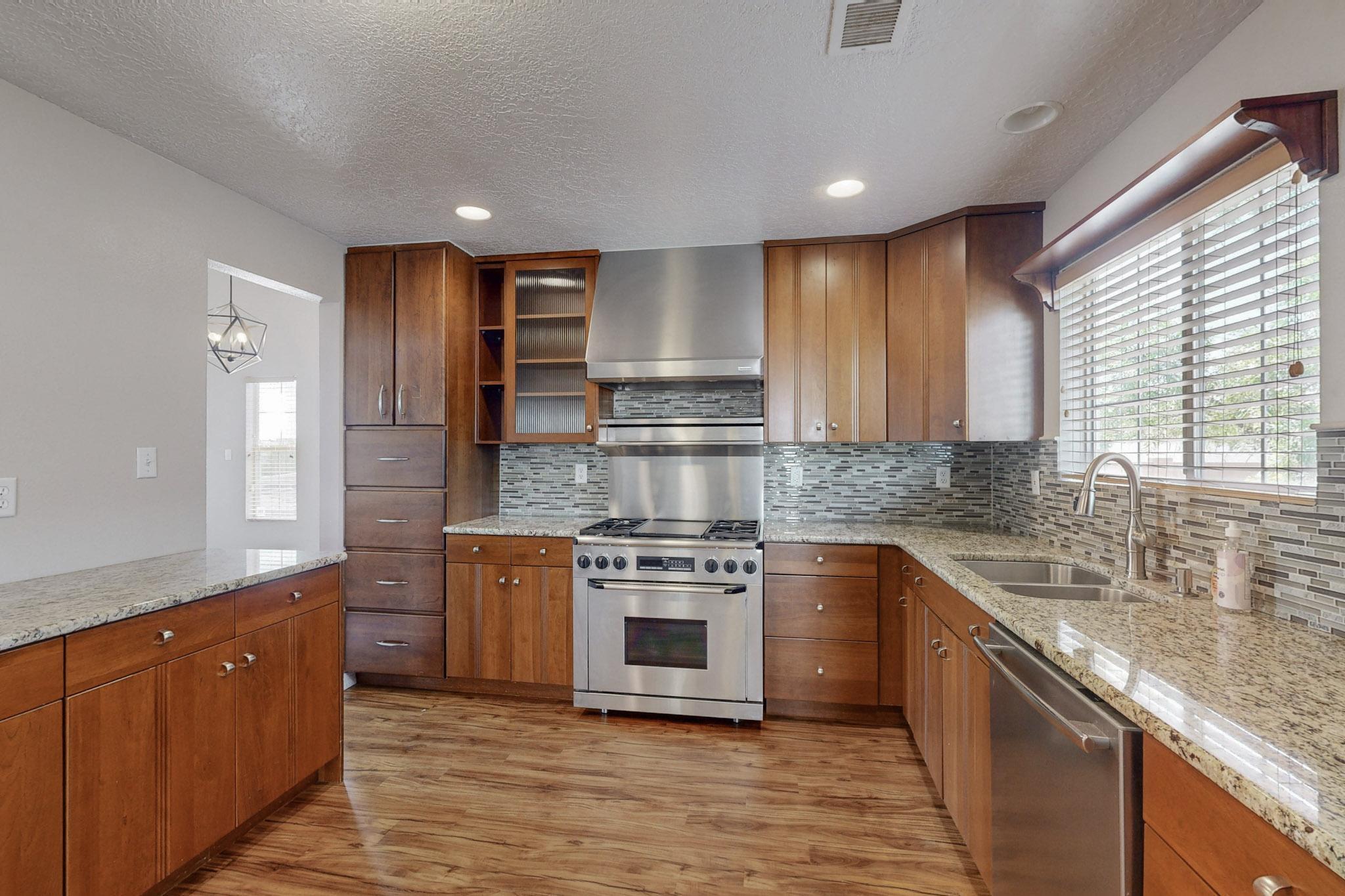 3104 Cascades Trail SE