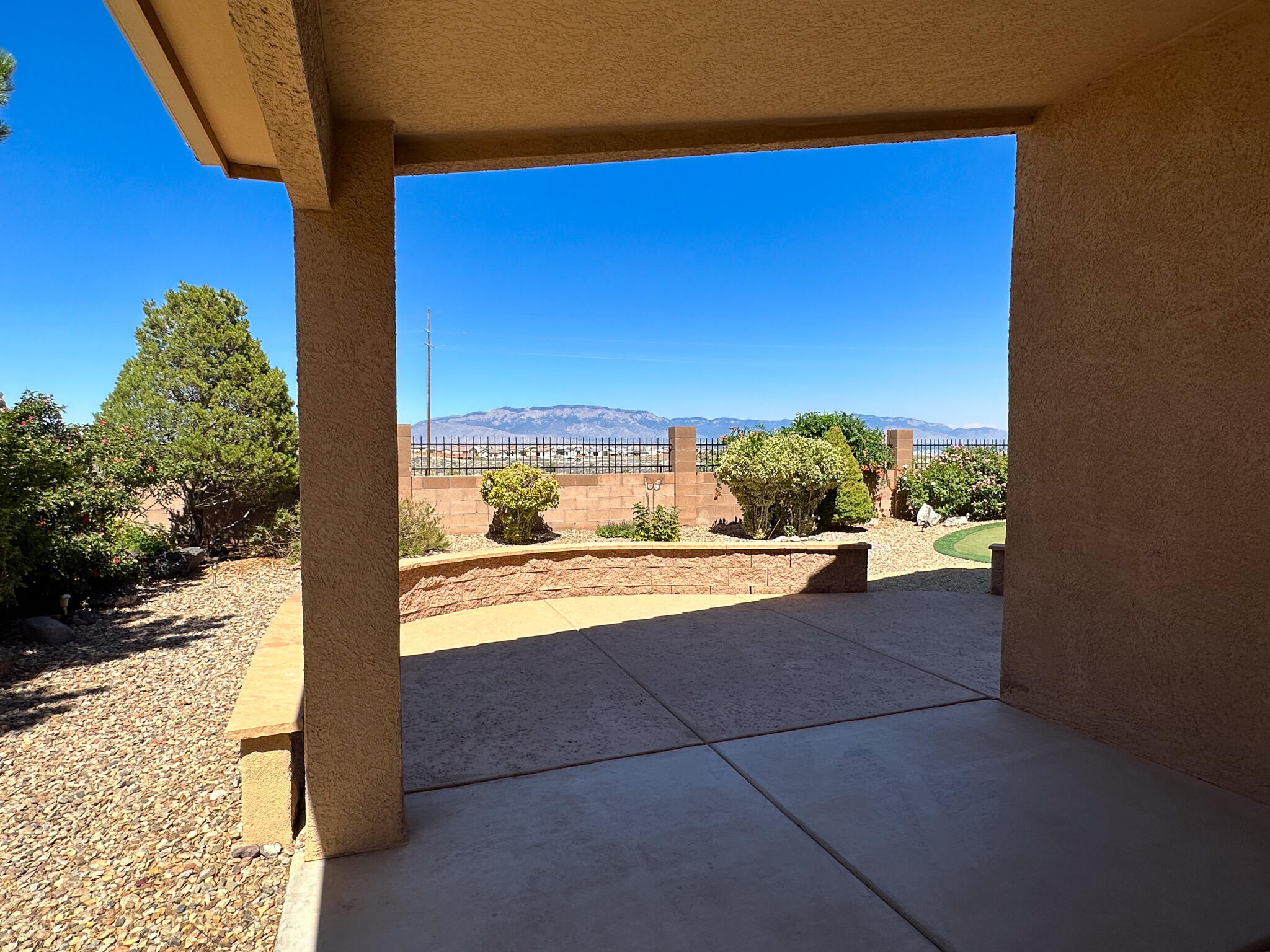 7004 Vista Del Sol Drive NW