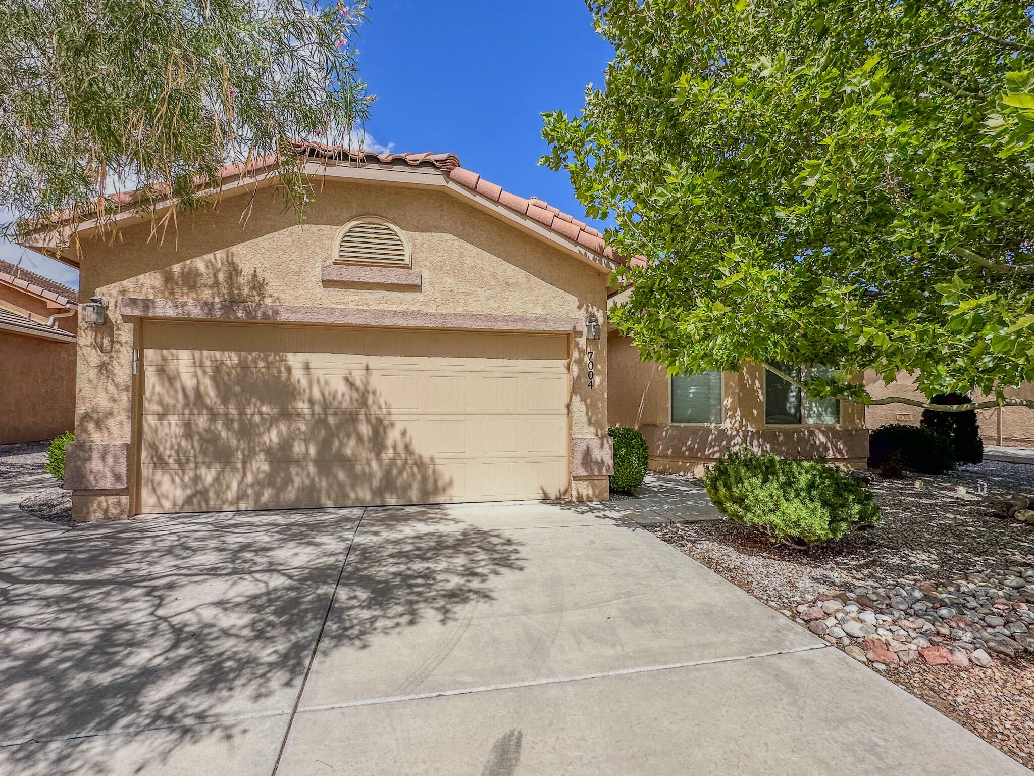 7004 Vista Del Sol Drive NW