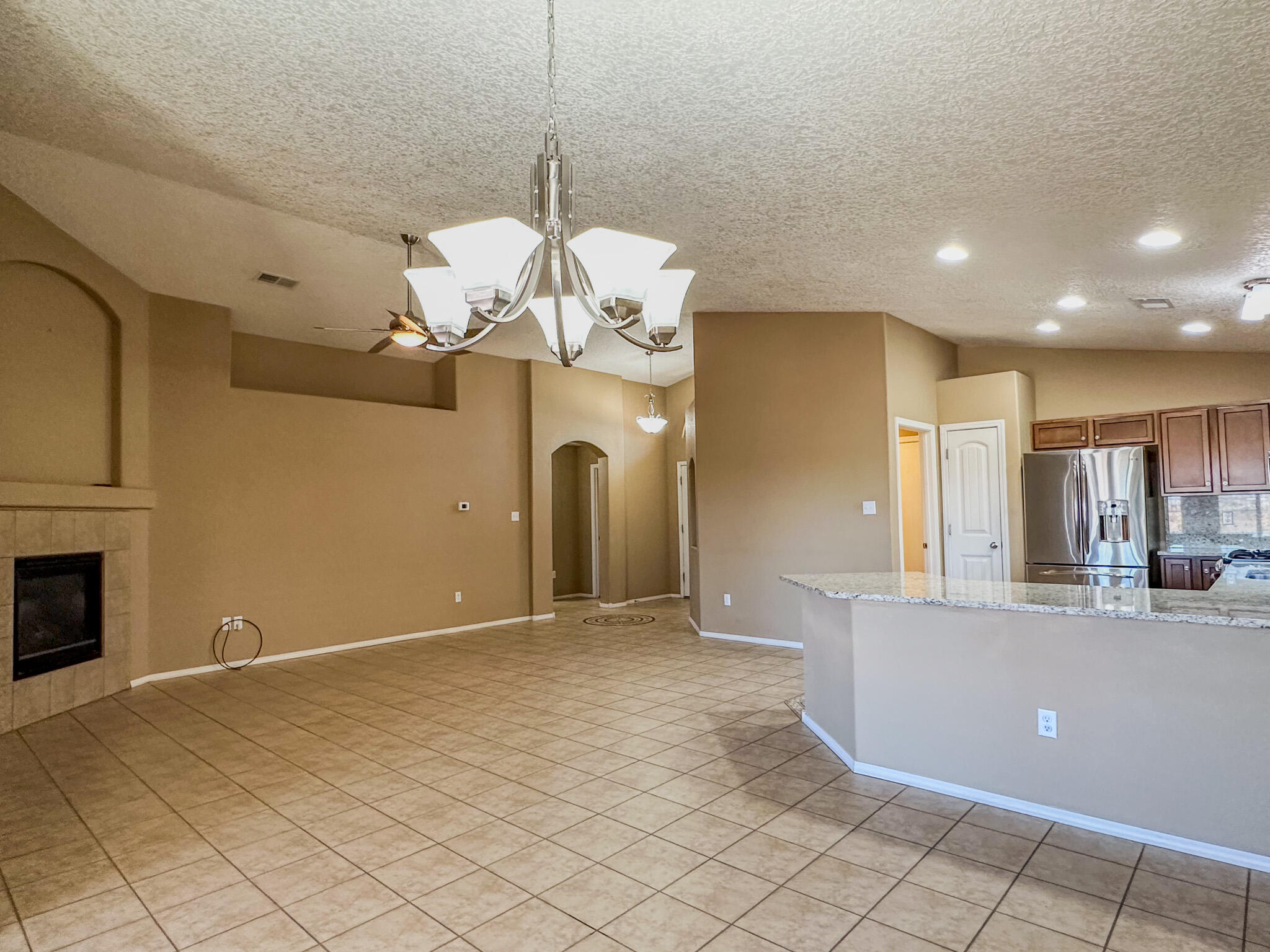 7004 Vista Del Sol Drive NW