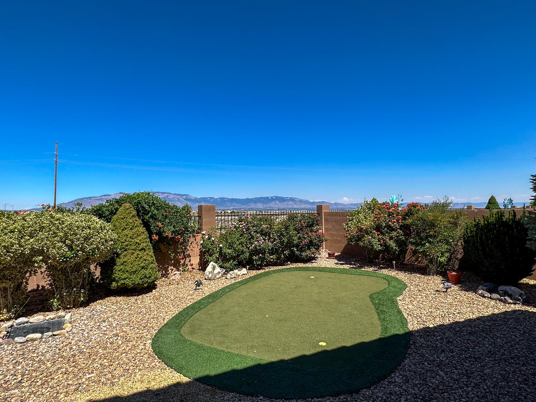 7004 Vista Del Sol Drive NW