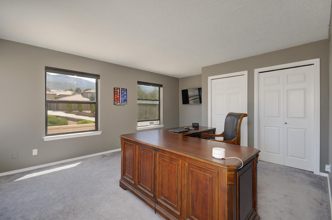 1609 Camino De La Sierra NE