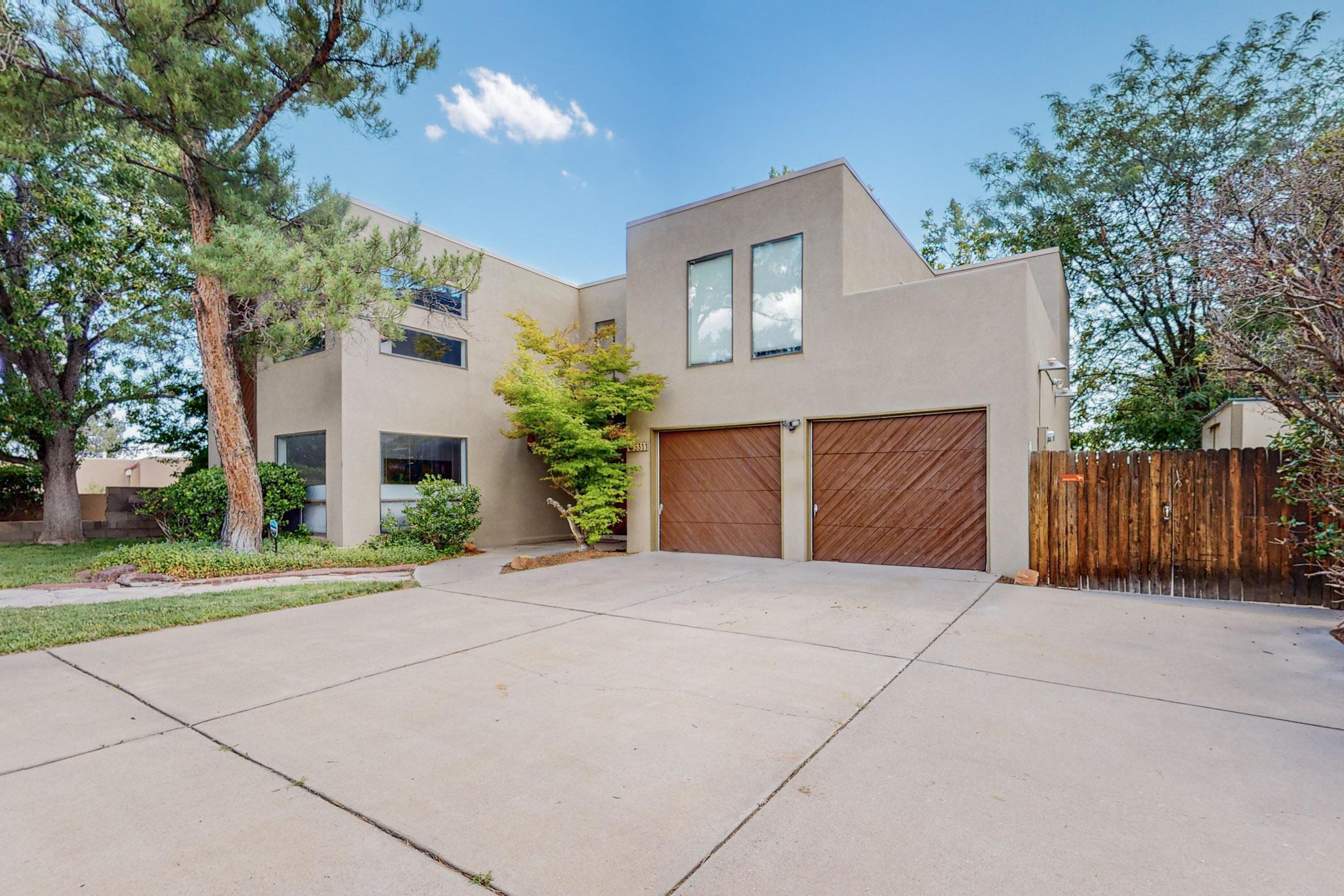 5311 Estrellita Del Norte Road NE