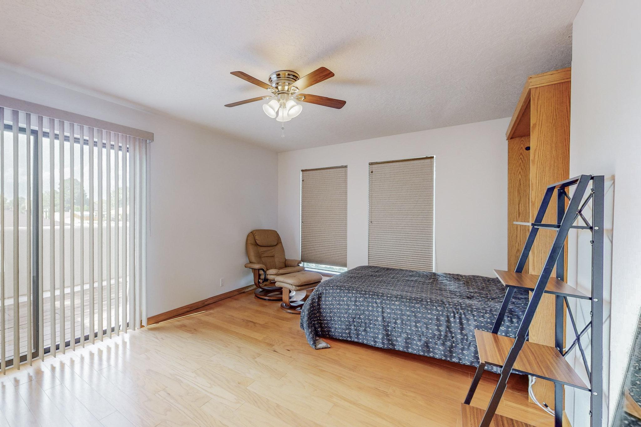 5311 Estrellita Del Norte Road NE