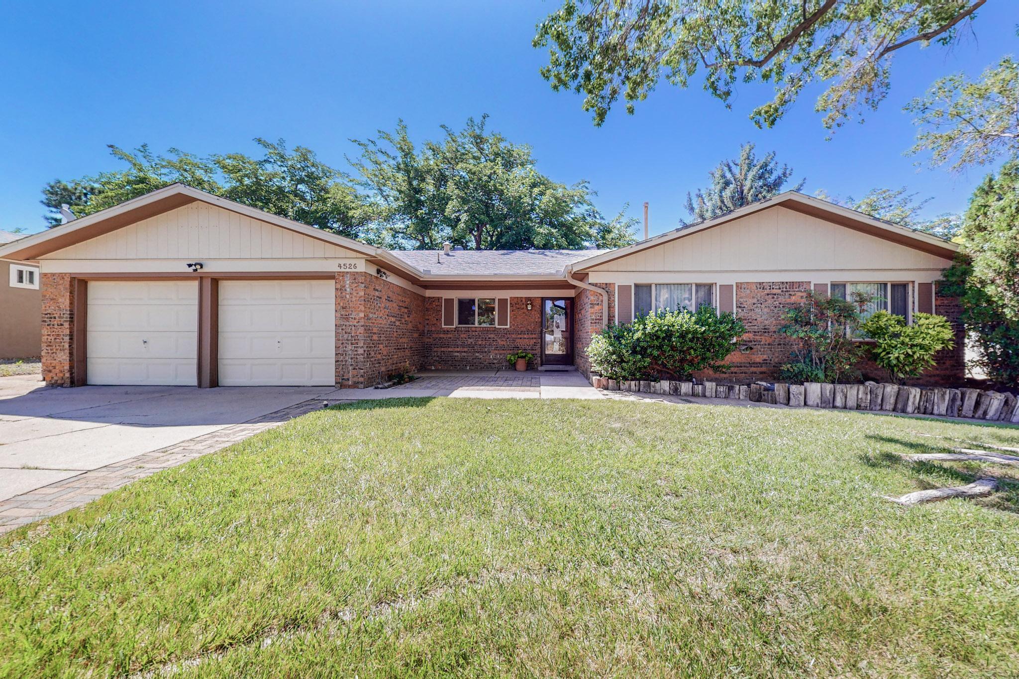 4526 Banff Drive NE