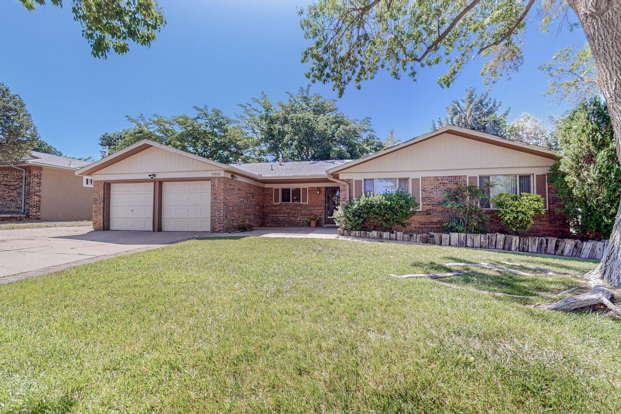 4526 Banff Drive NE
