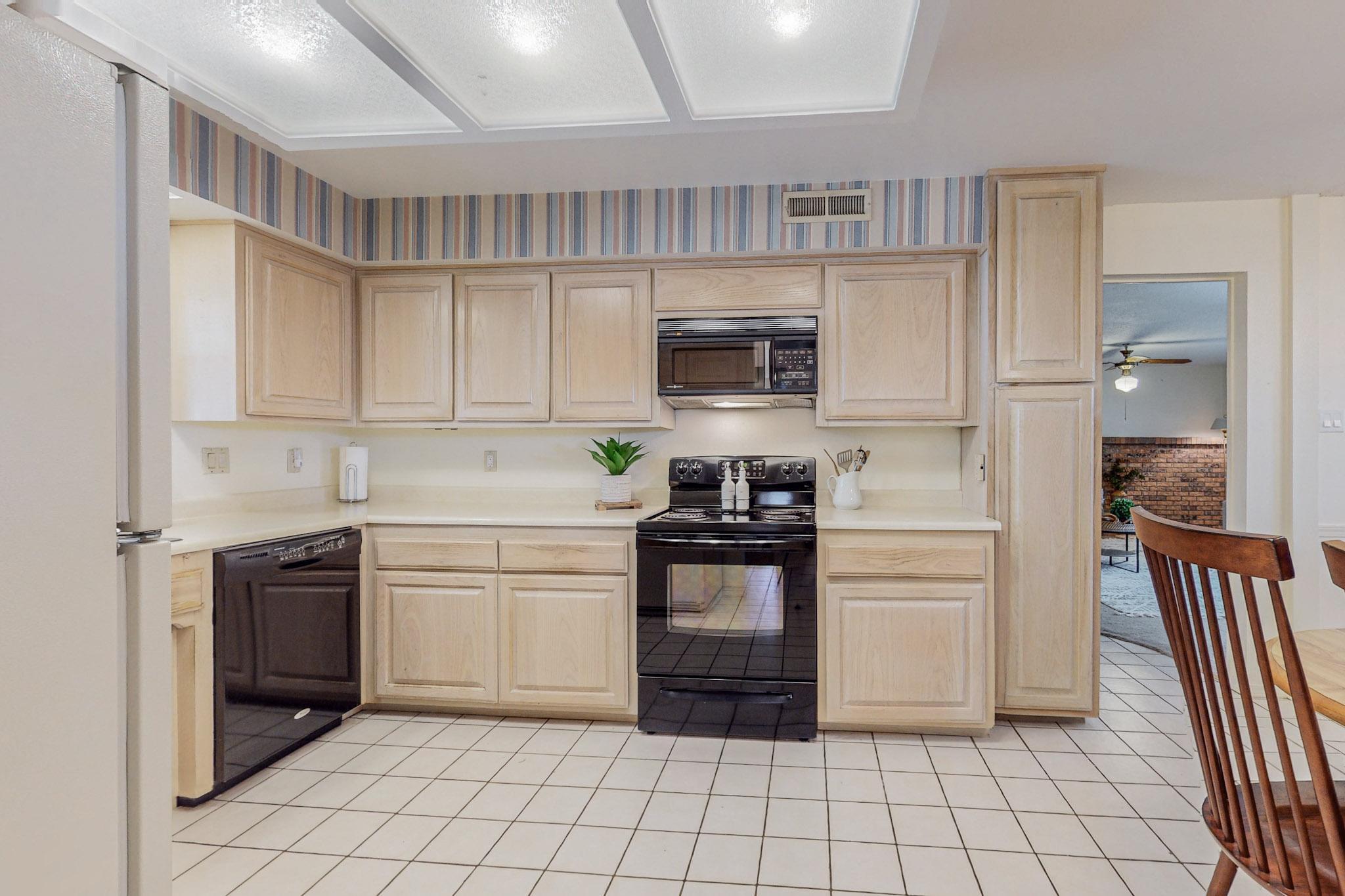 4526 Banff Drive NE