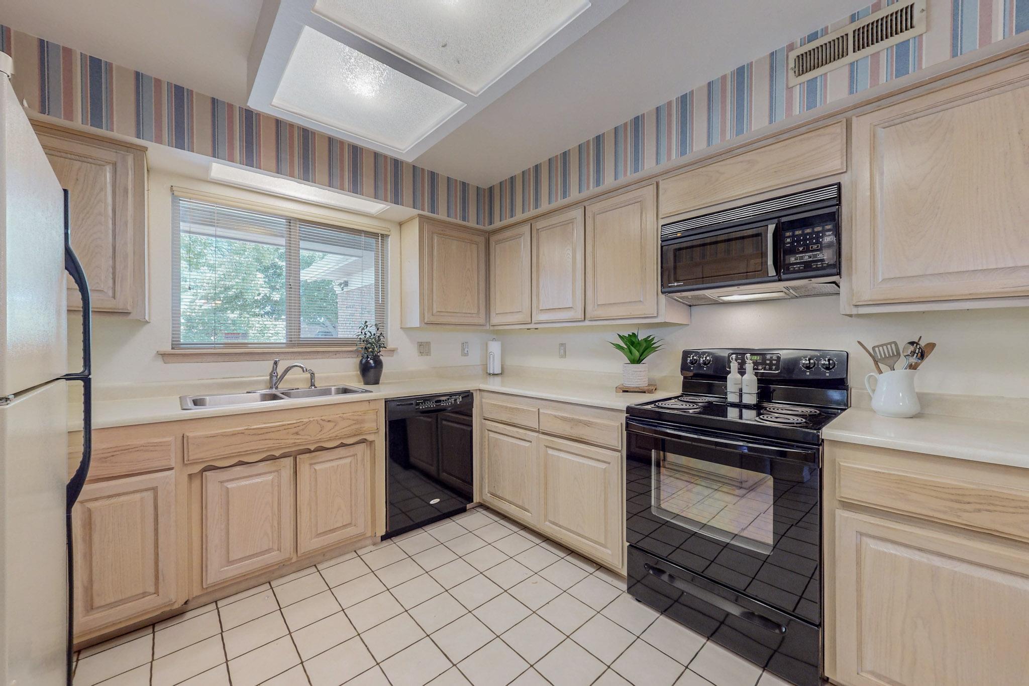 4526 Banff Drive NE