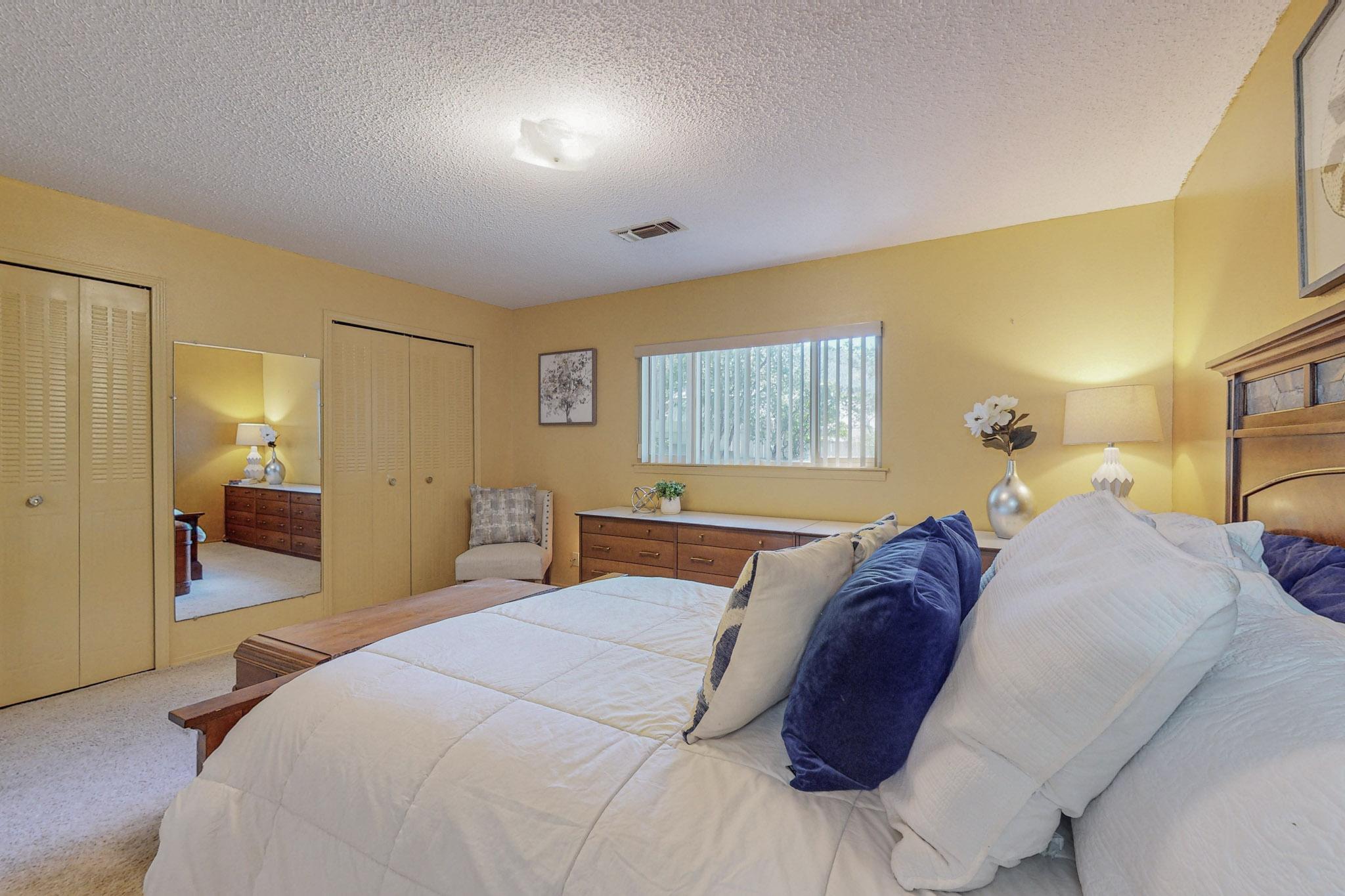 4526 Banff Drive NE