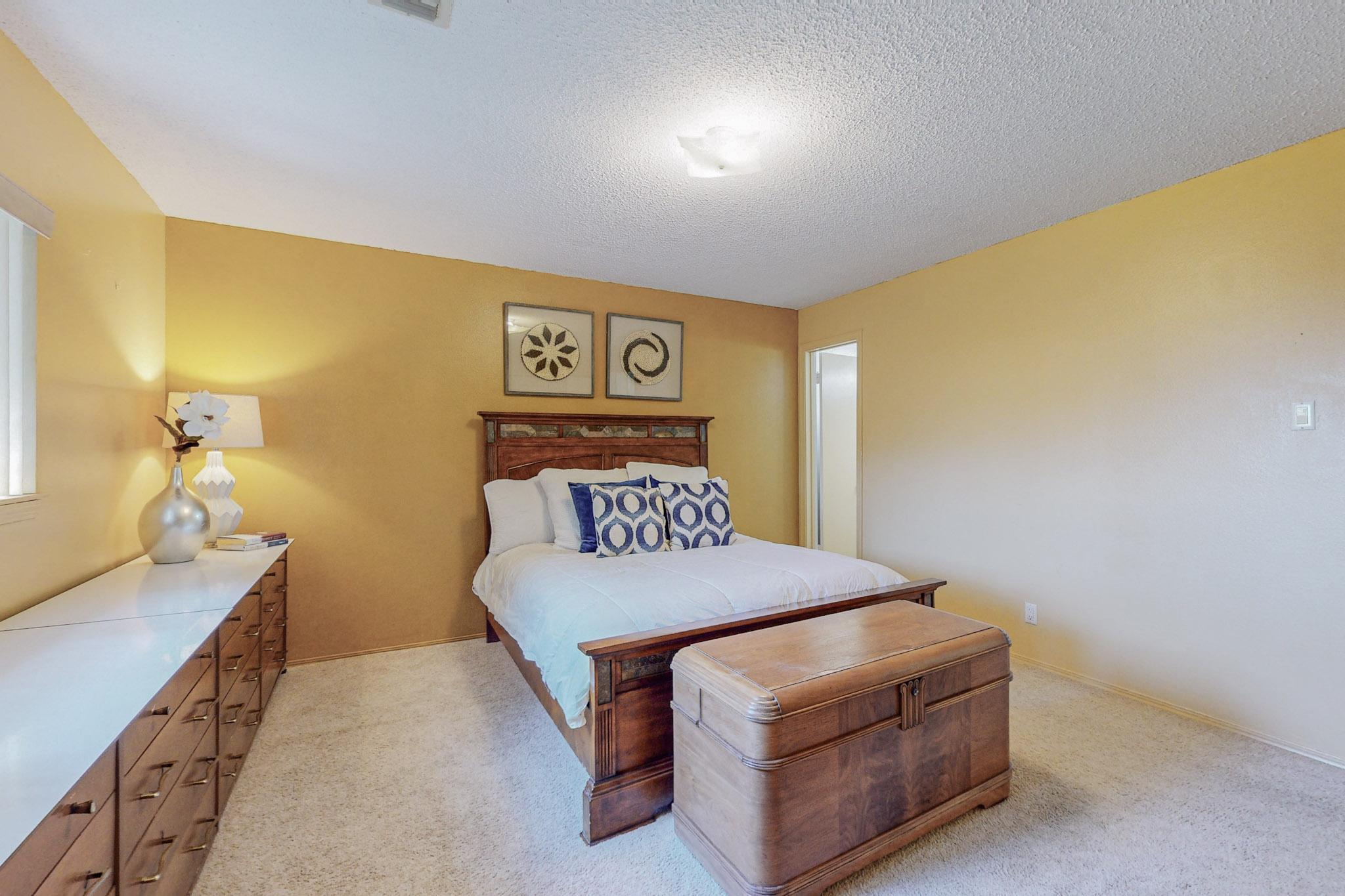 4526 Banff Drive NE