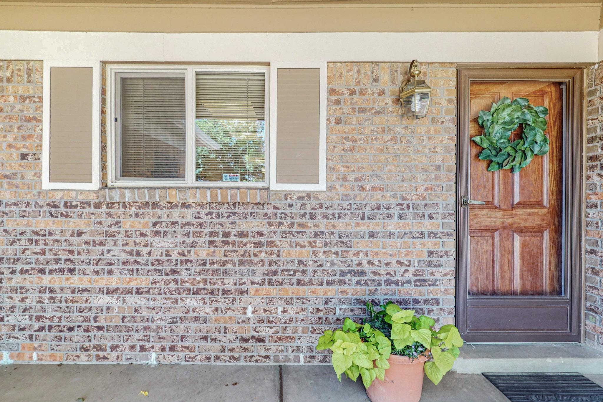 4526 Banff Drive NE