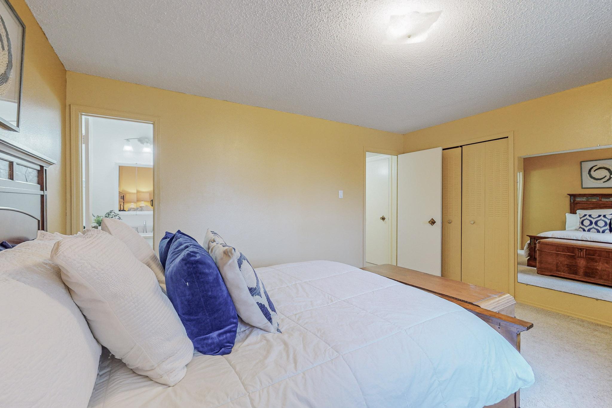 4526 Banff Drive NE