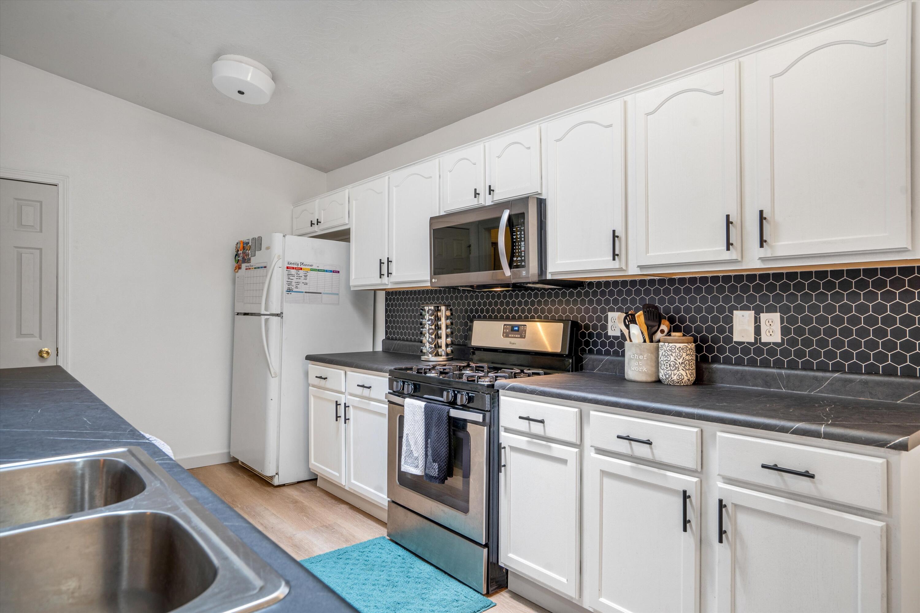1224 Gem Court SW