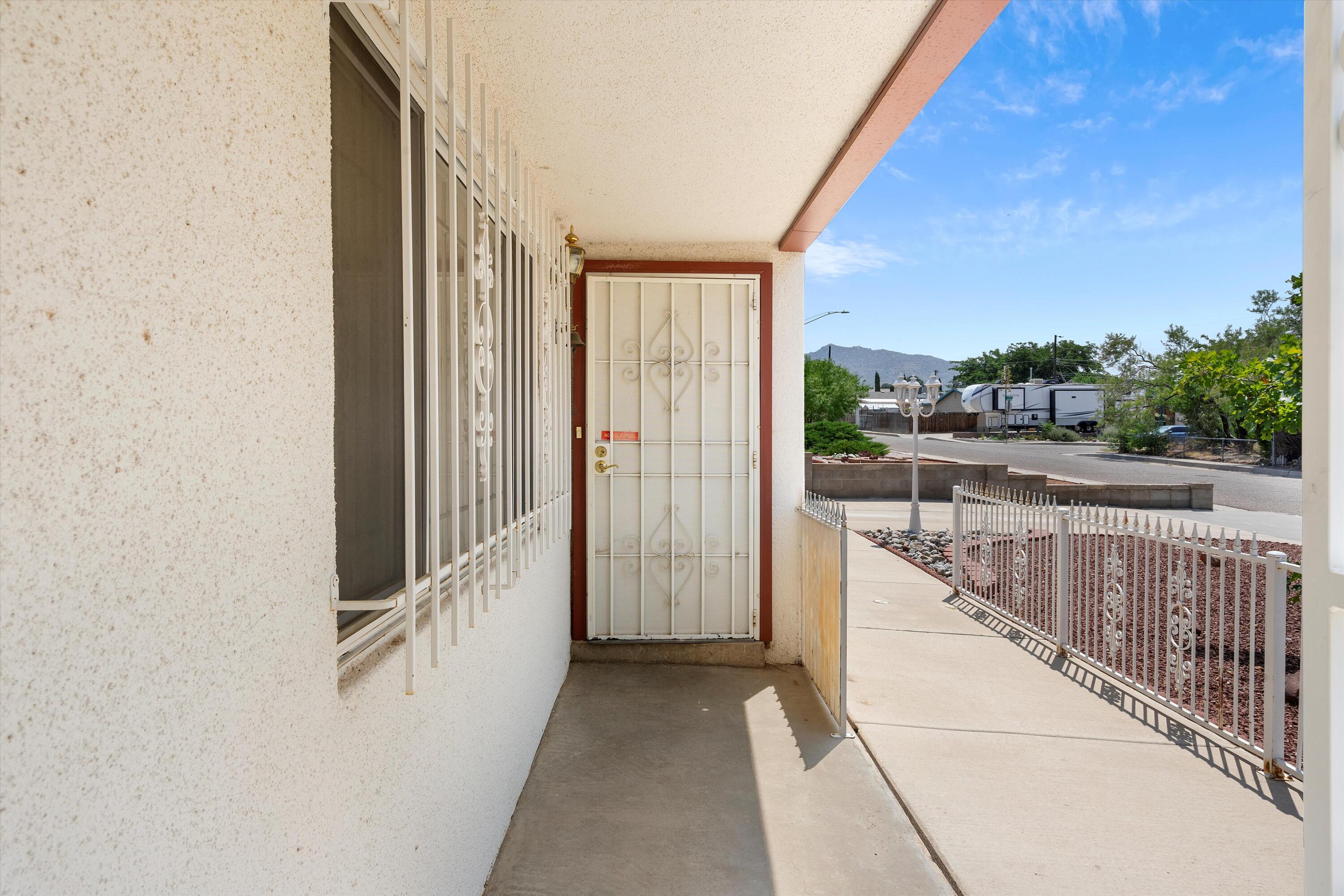 11705 Mountain Road NE