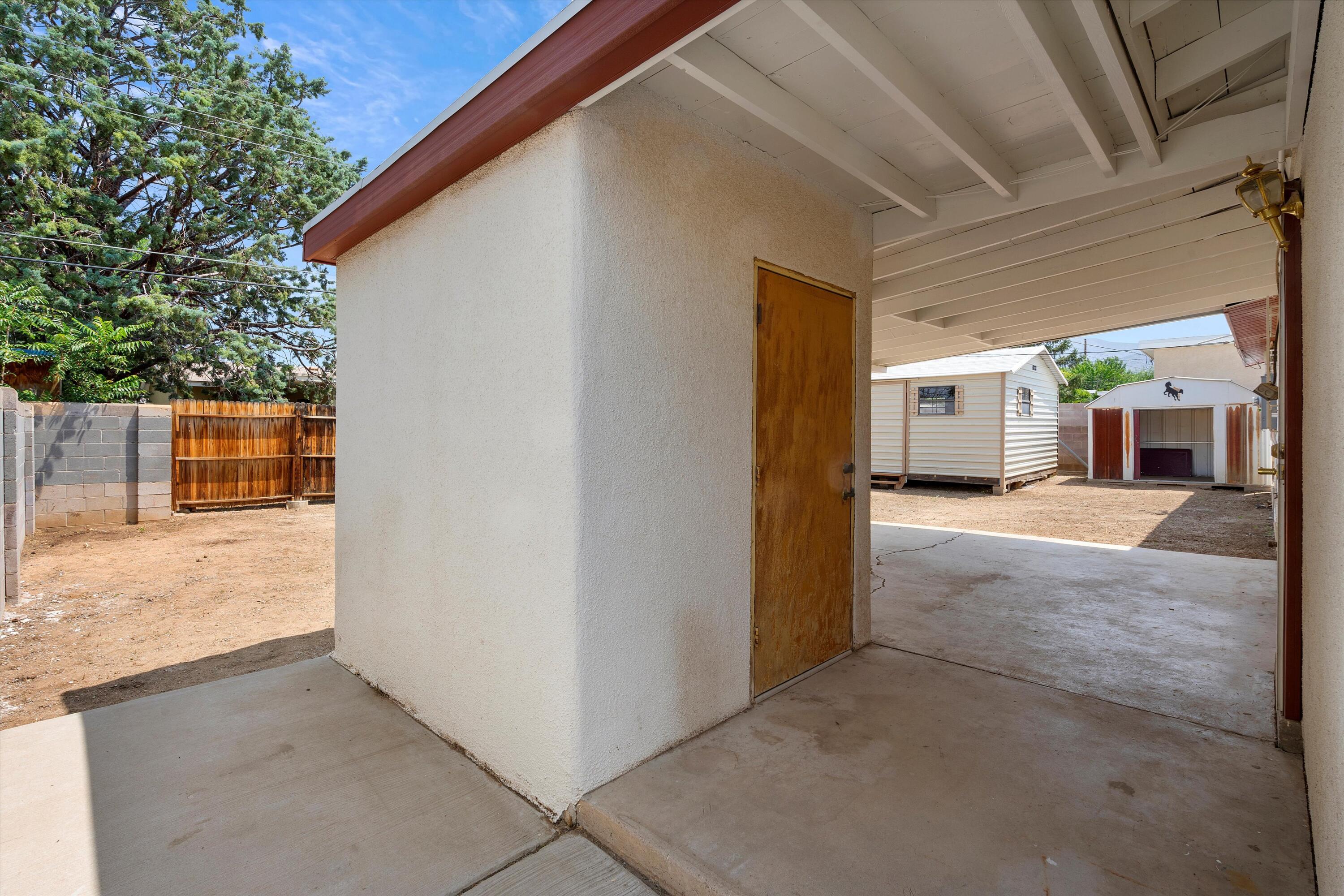 11705 Mountain Road NE