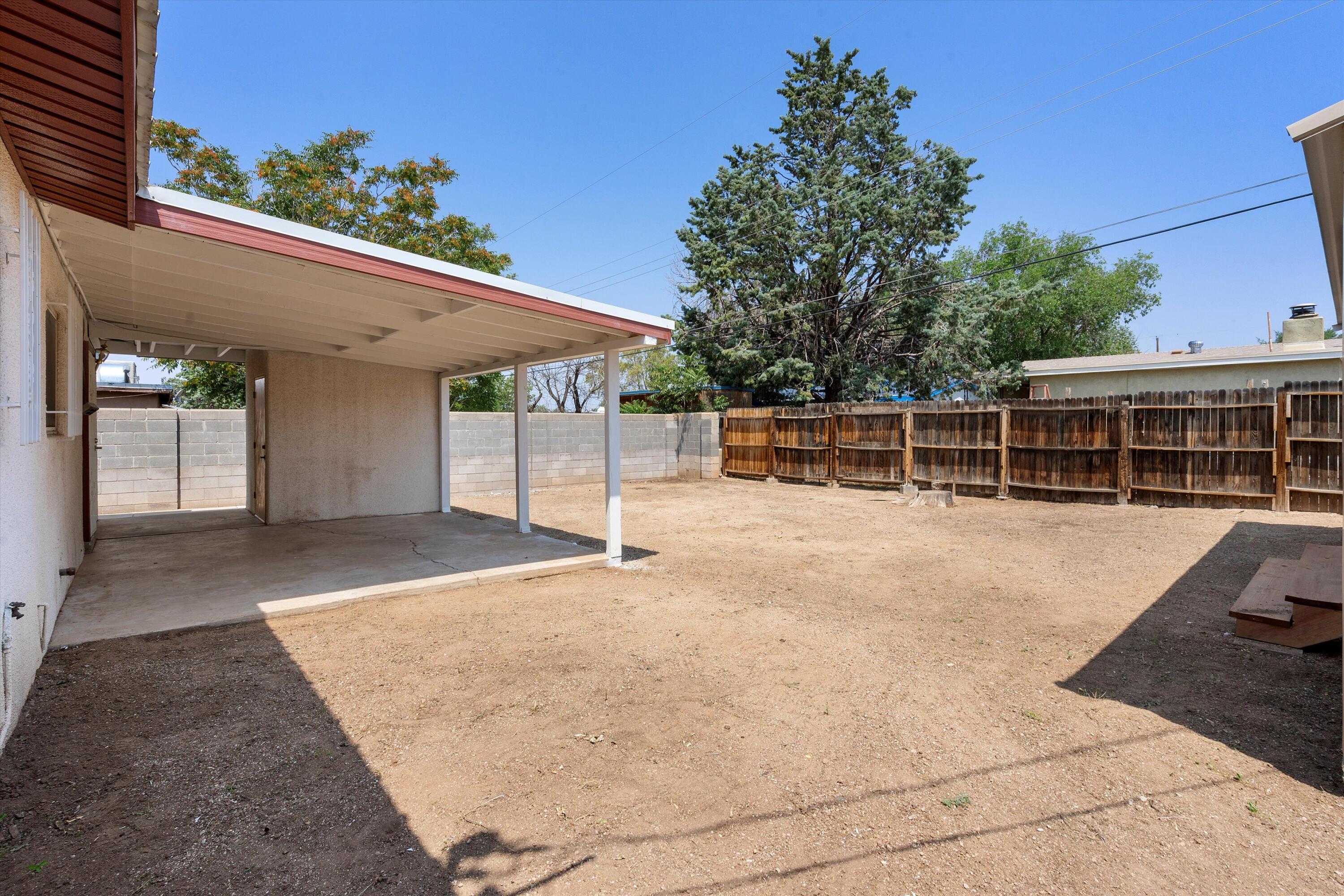 11705 Mountain Road NE