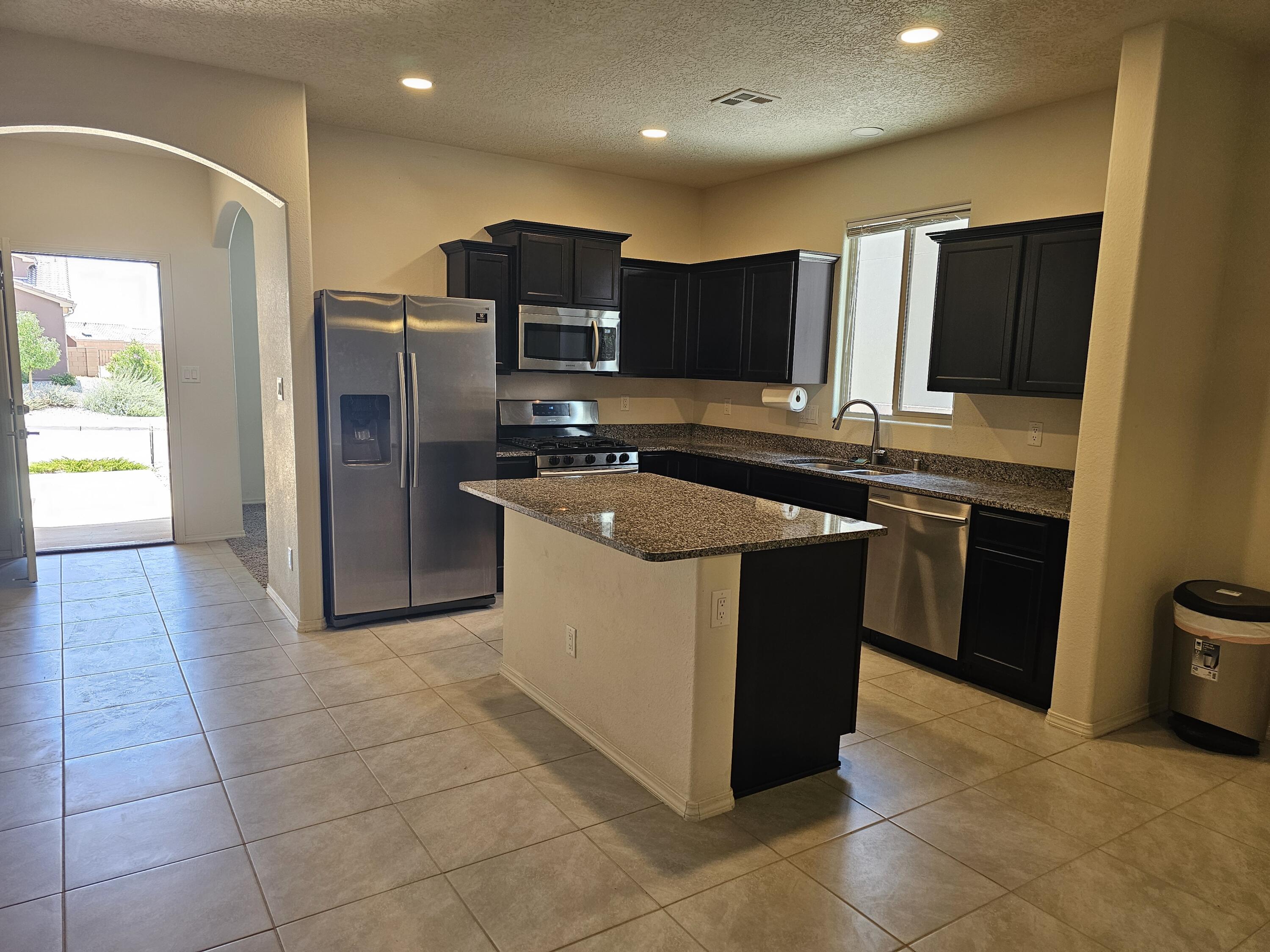 2602 Camino Plata Loop NE