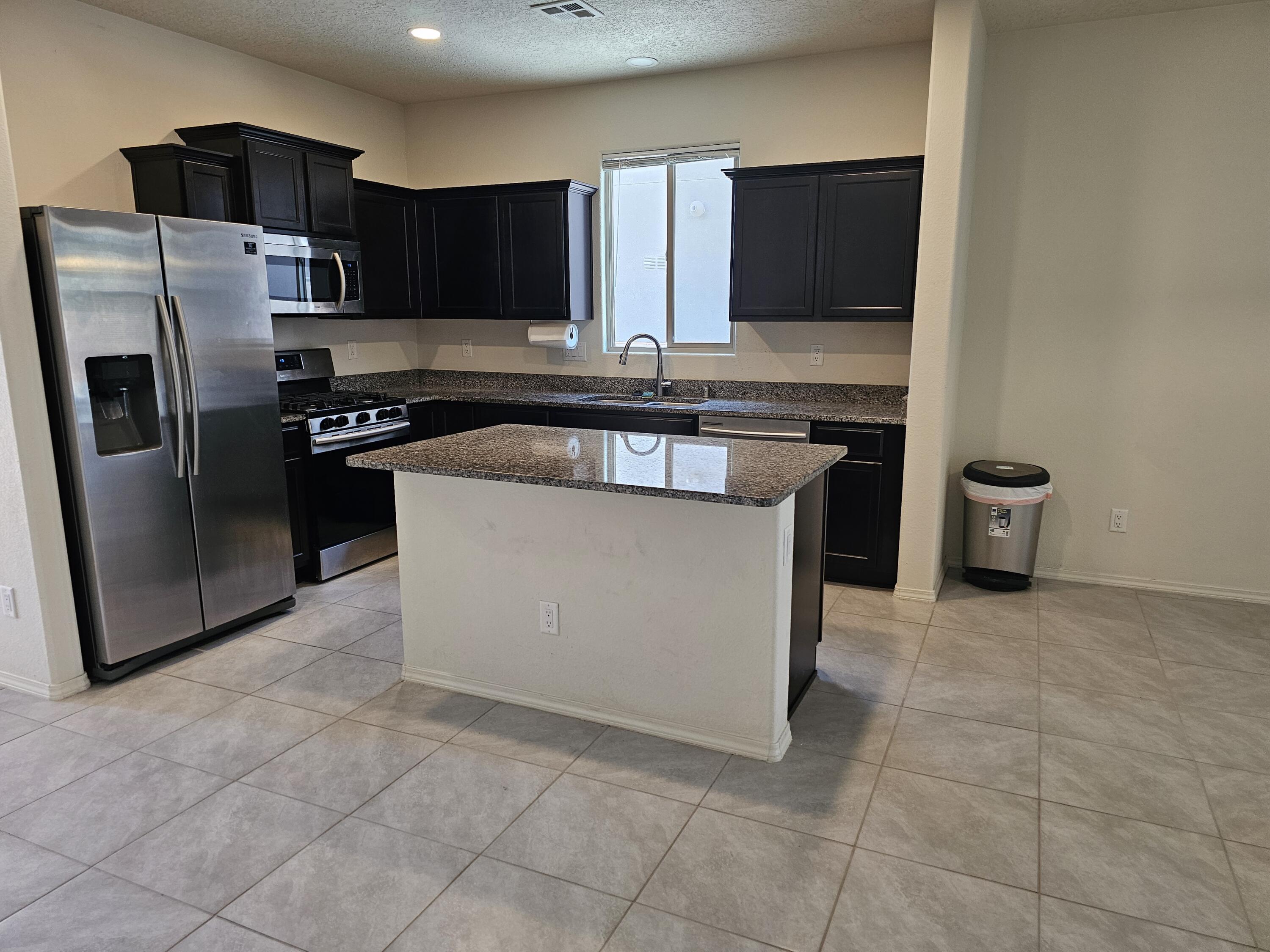 2602 Camino Plata Loop NE