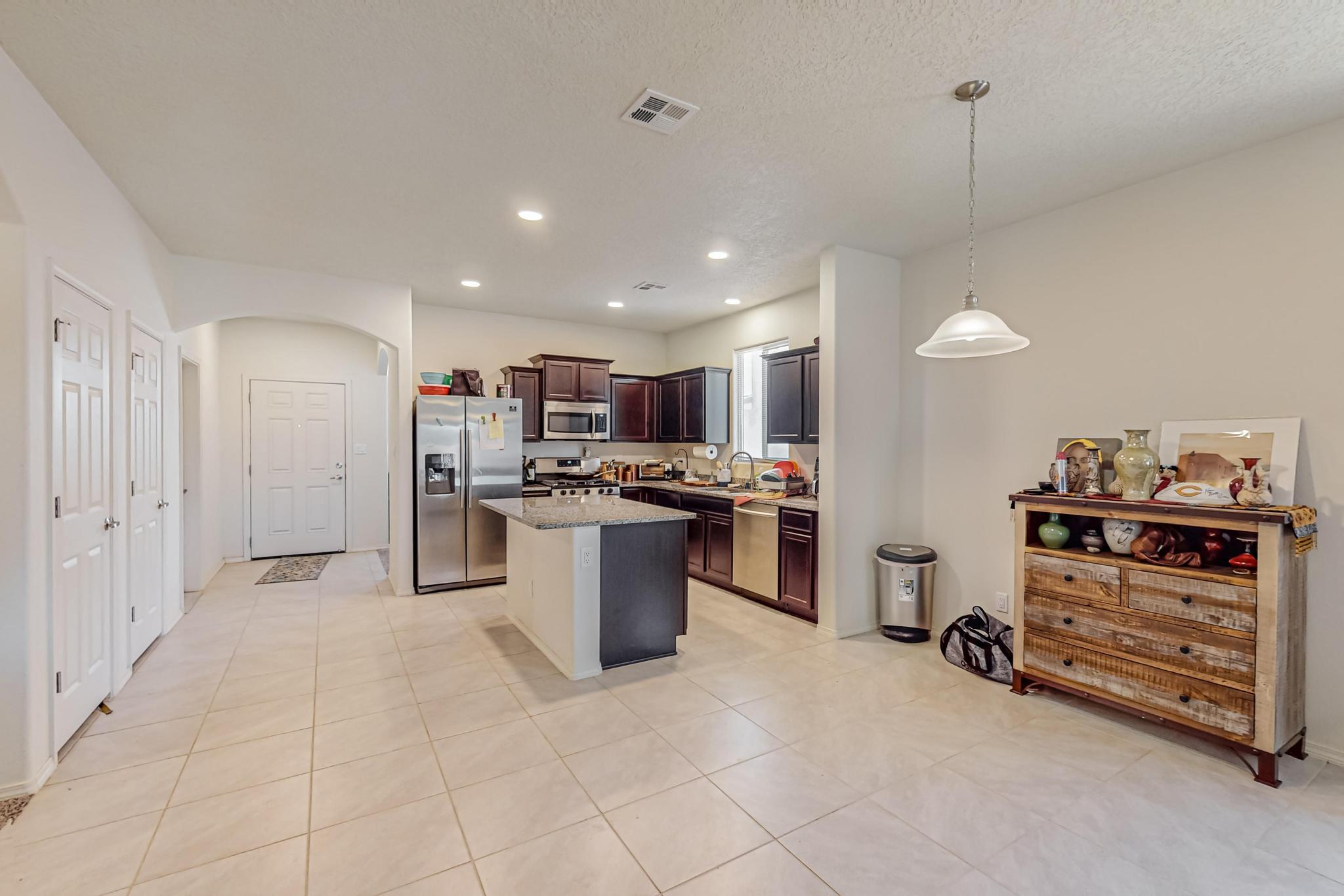 2602 Camino Plata Loop NE