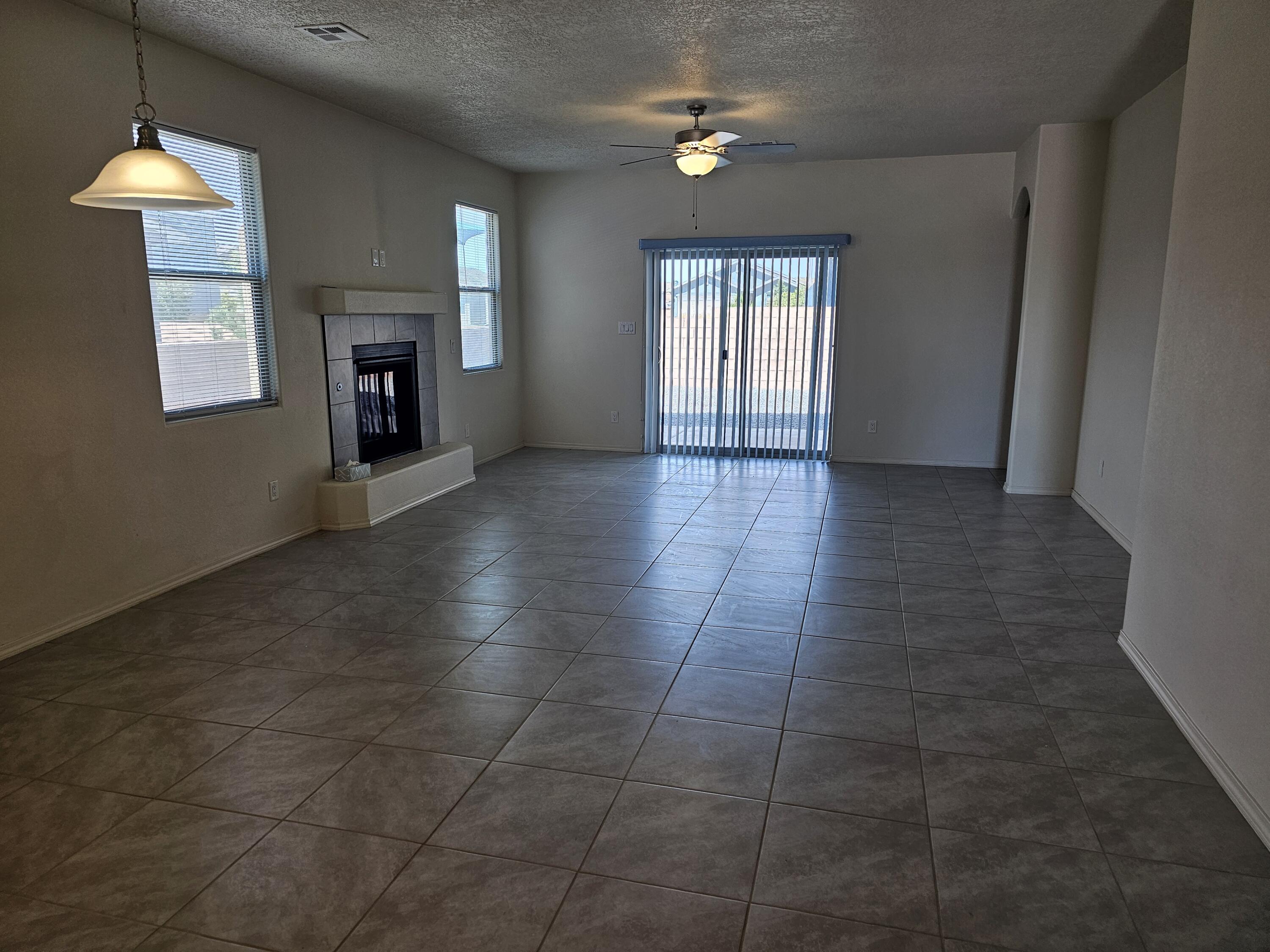 2602 Camino Plata Loop NE