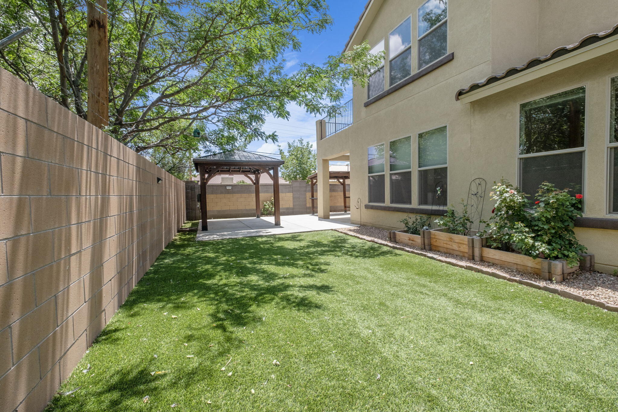 8700 La Pradera Way NE