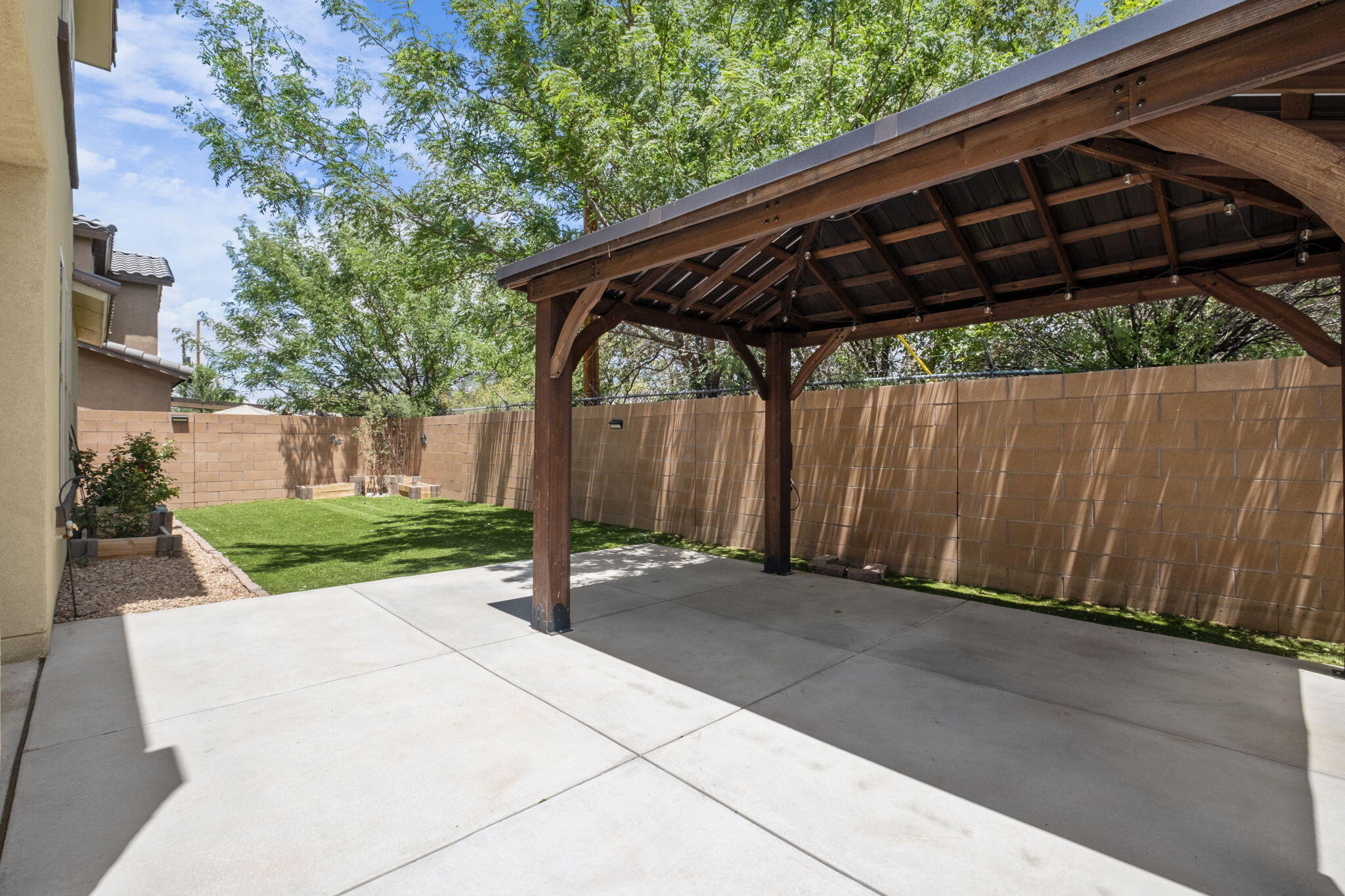 8700 La Pradera Way NE