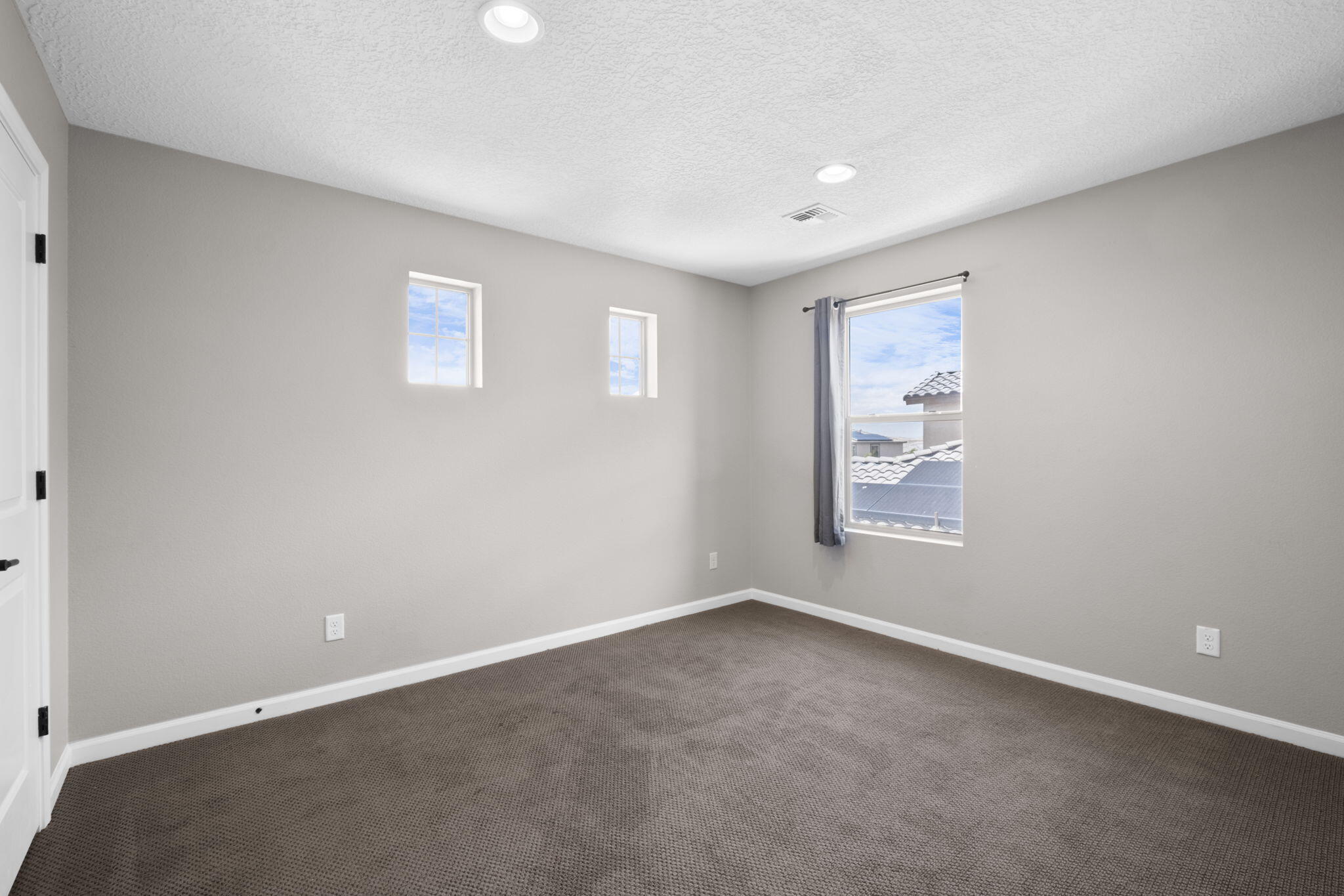8700 La Pradera Way NE