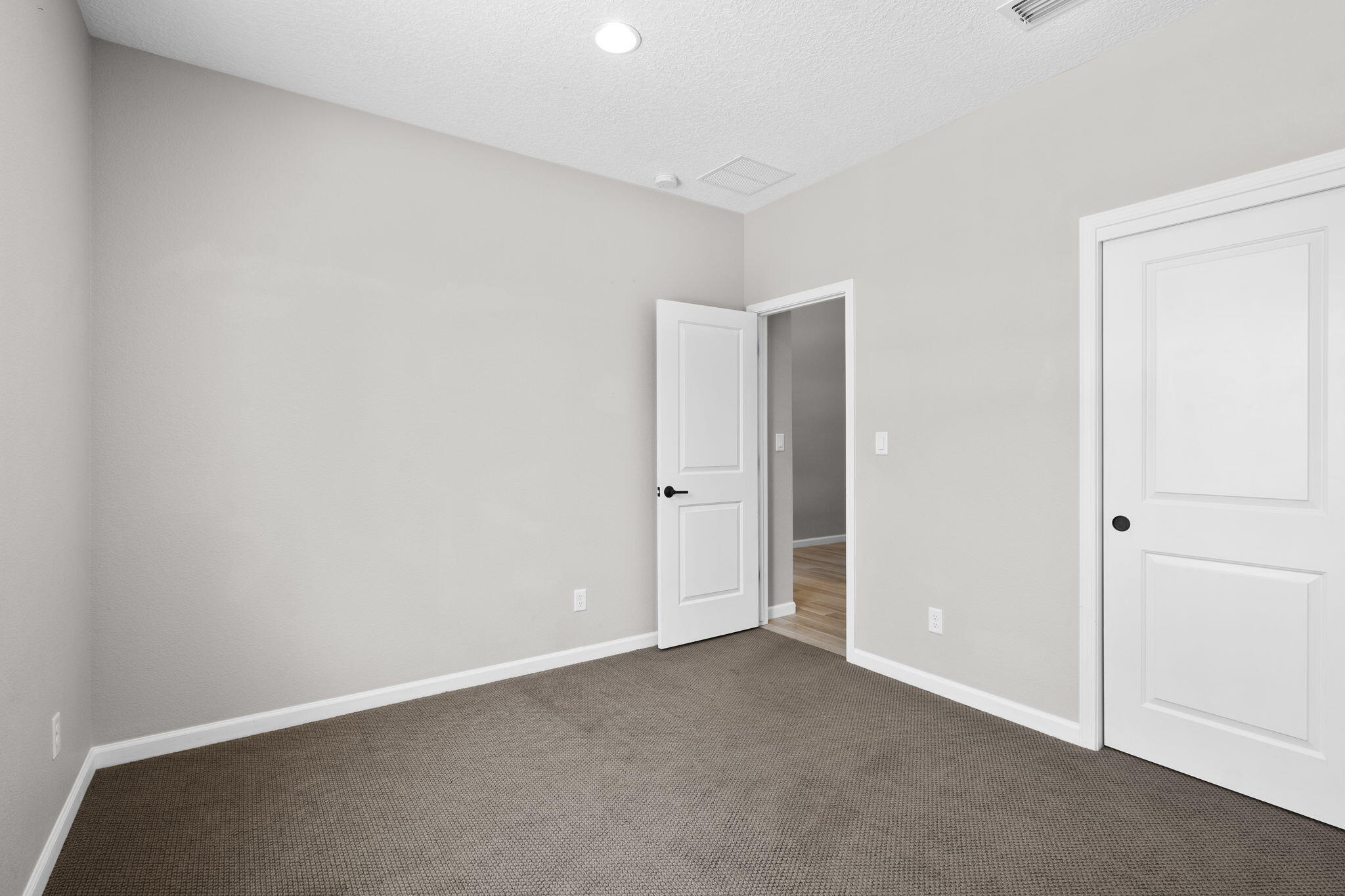 8700 La Pradera Way NE