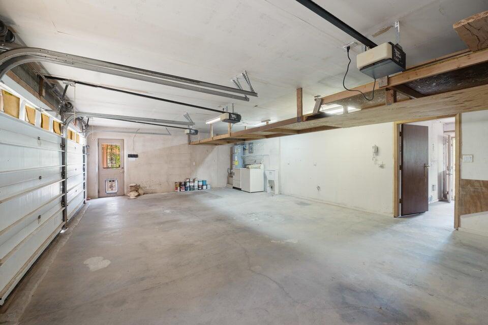 1 Rundles Lane
