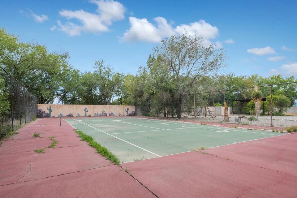 1 Rundles Lane