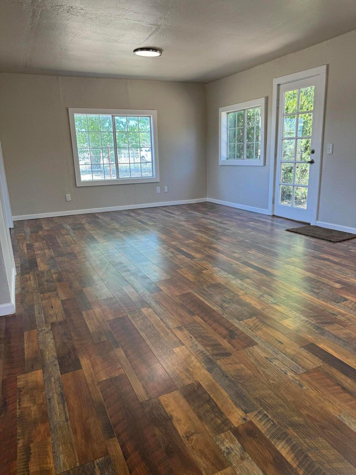 6A JARALES Lane