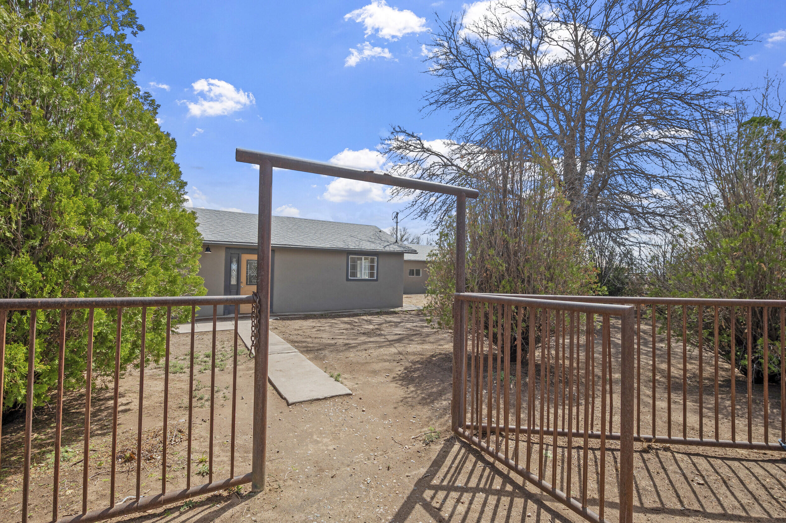 6A JARALES Lane