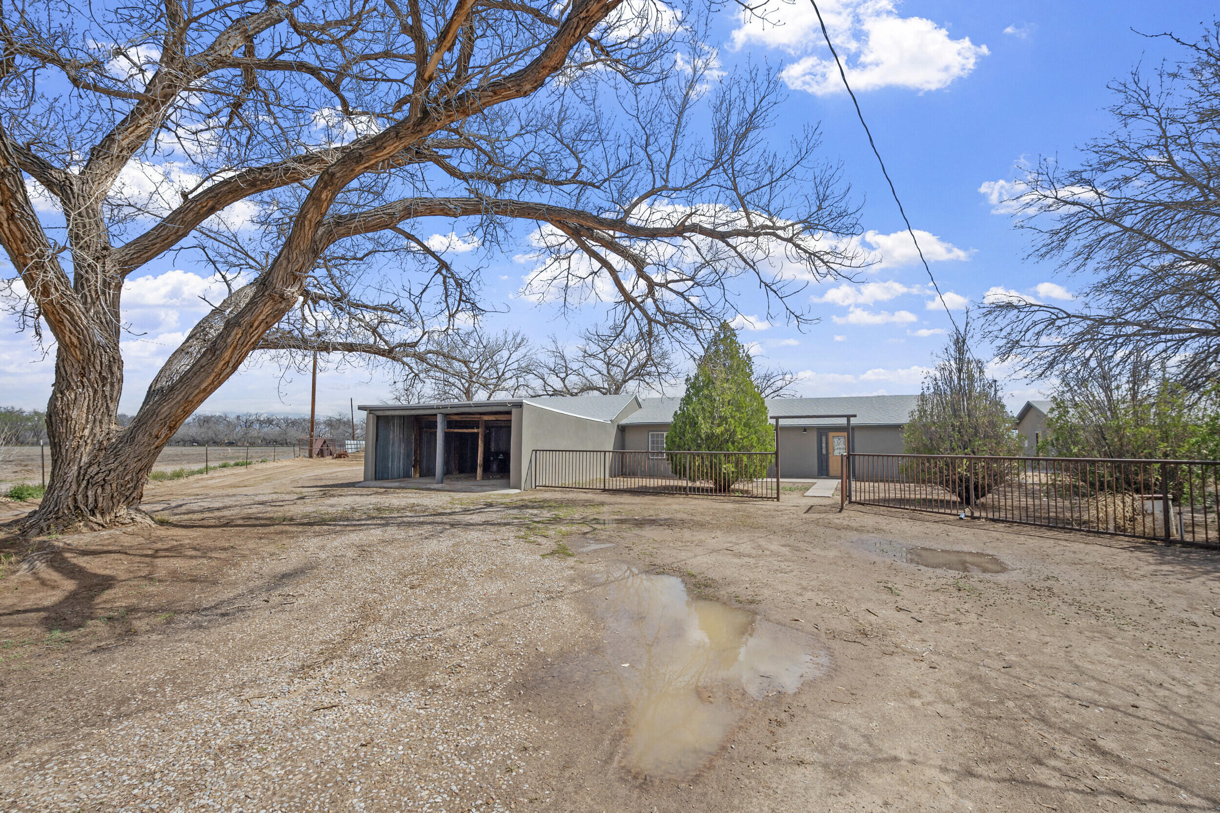6A JARALES Lane