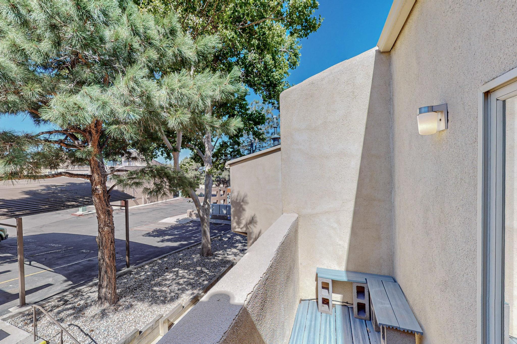 13158 Candelaria Road NE