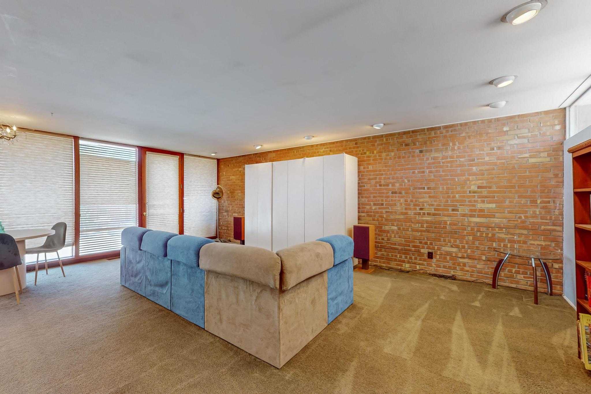 1428 Stanford Drive NE