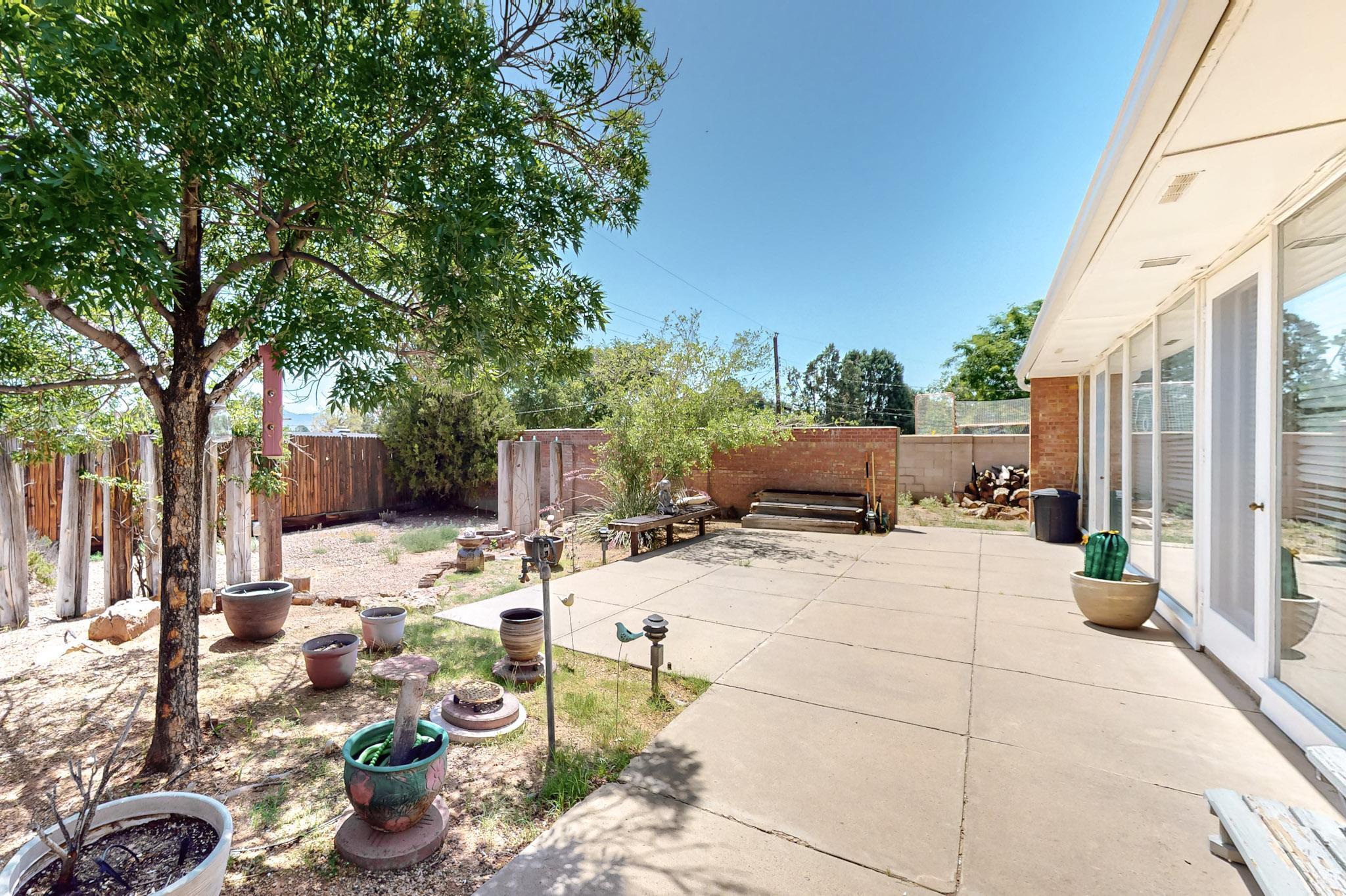 1428 Stanford Drive NE