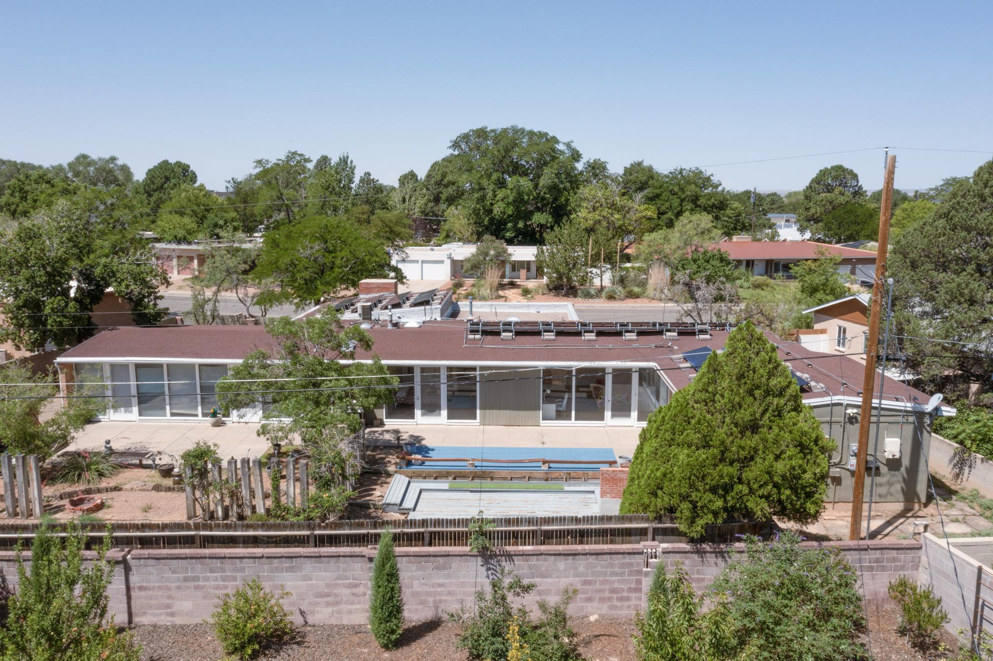 1428 Stanford Drive NE