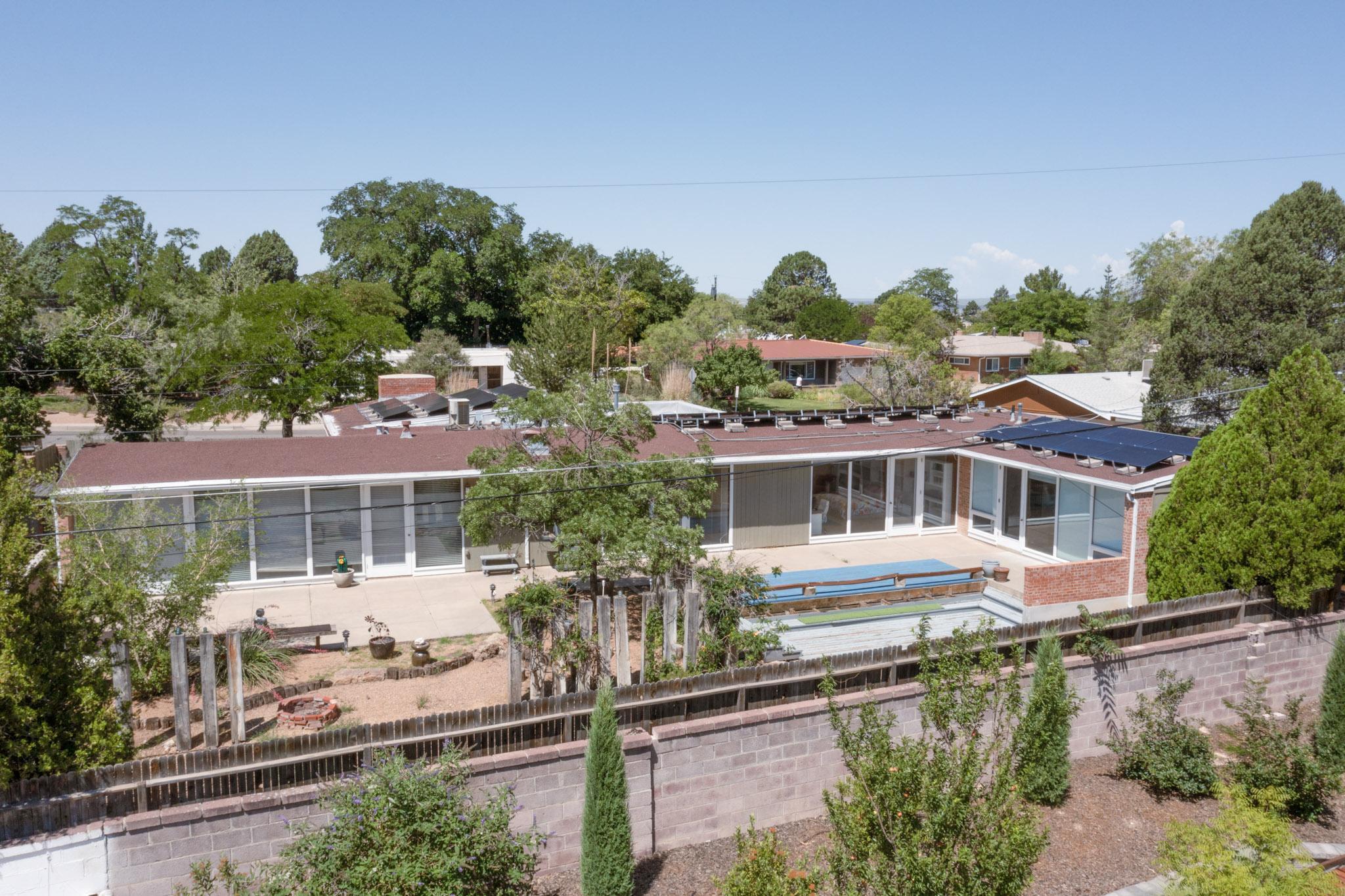 1428 Stanford Drive NE