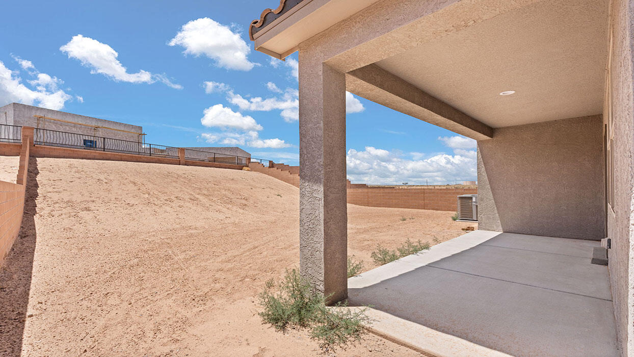 1448 Vista Grande Loop NE