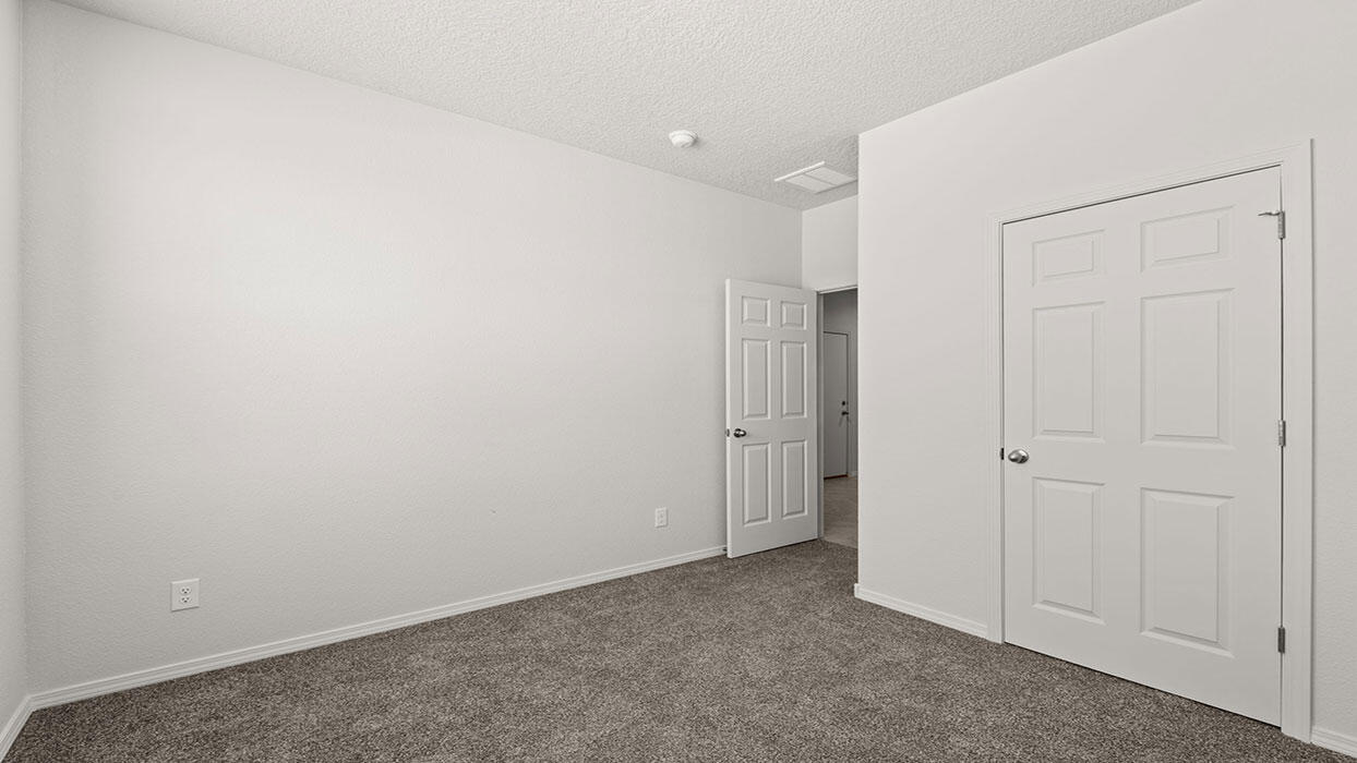 1448 Vista Grande Loop NE