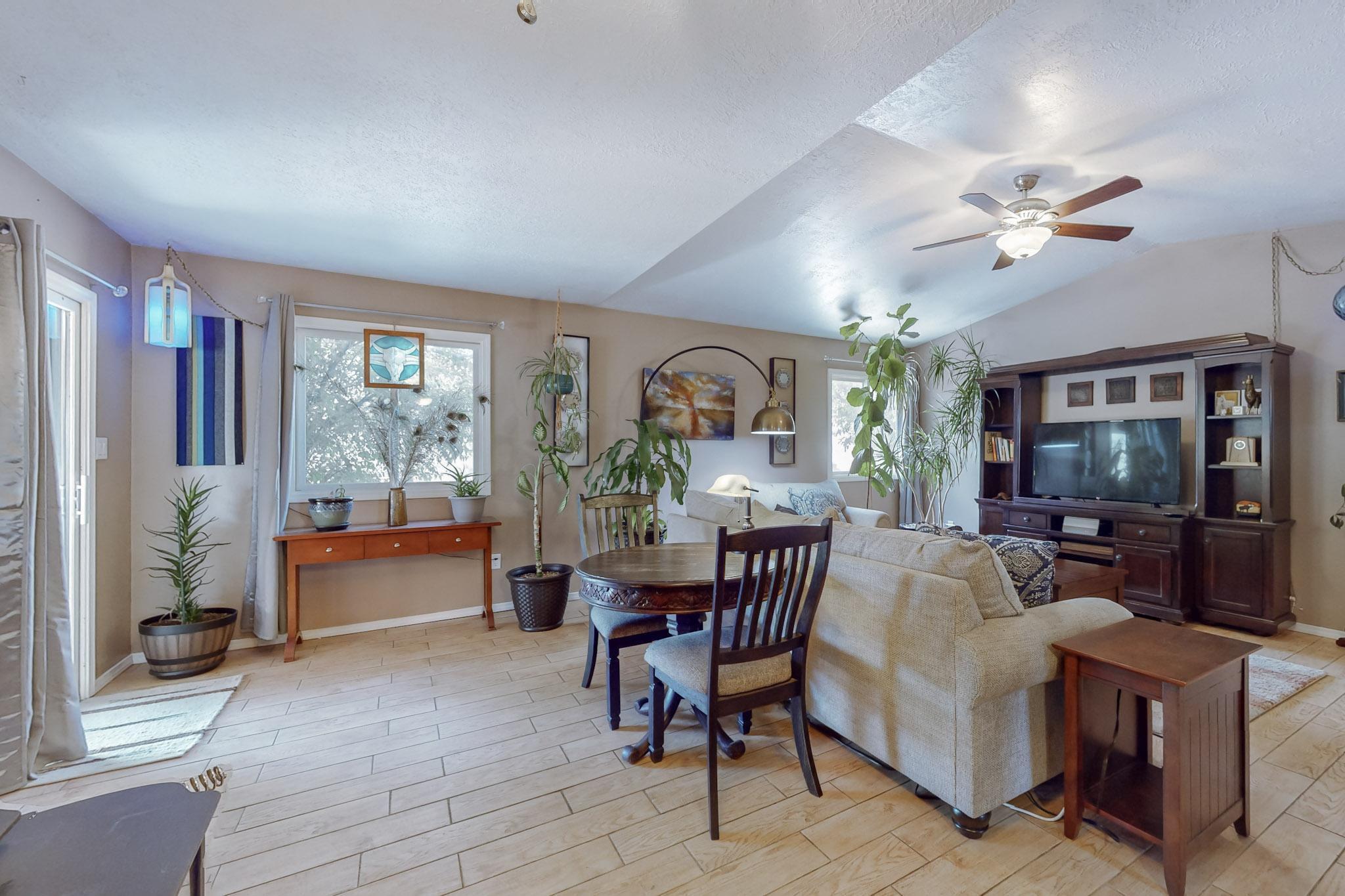 618 Atlantic Road SE