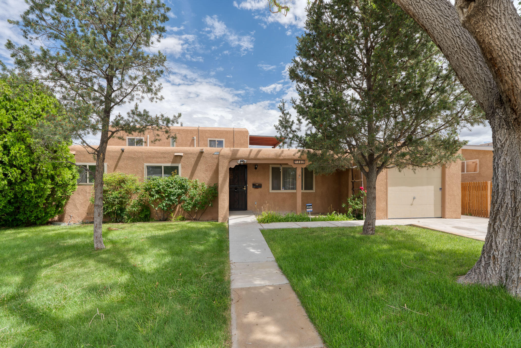 5705 Arvilla Avenue NE