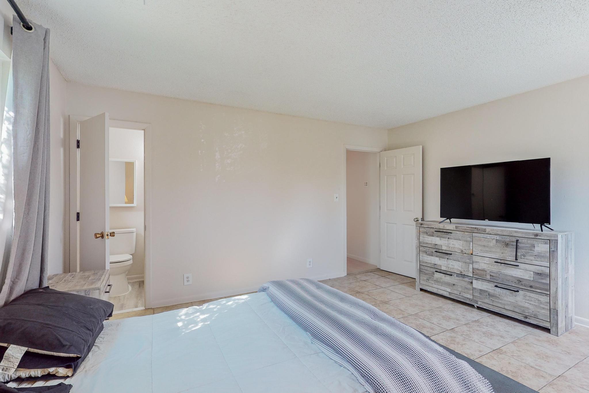 503 Villa Verde Drive SE
