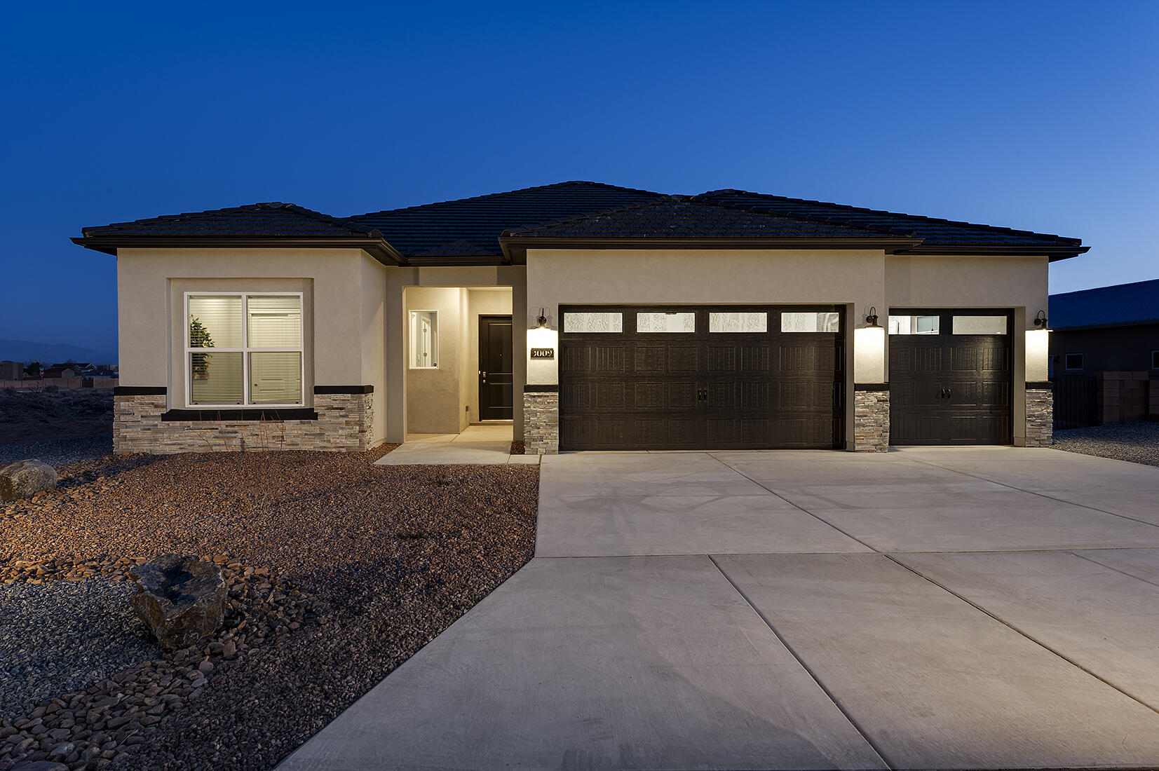 561 Mindoro Drive SE