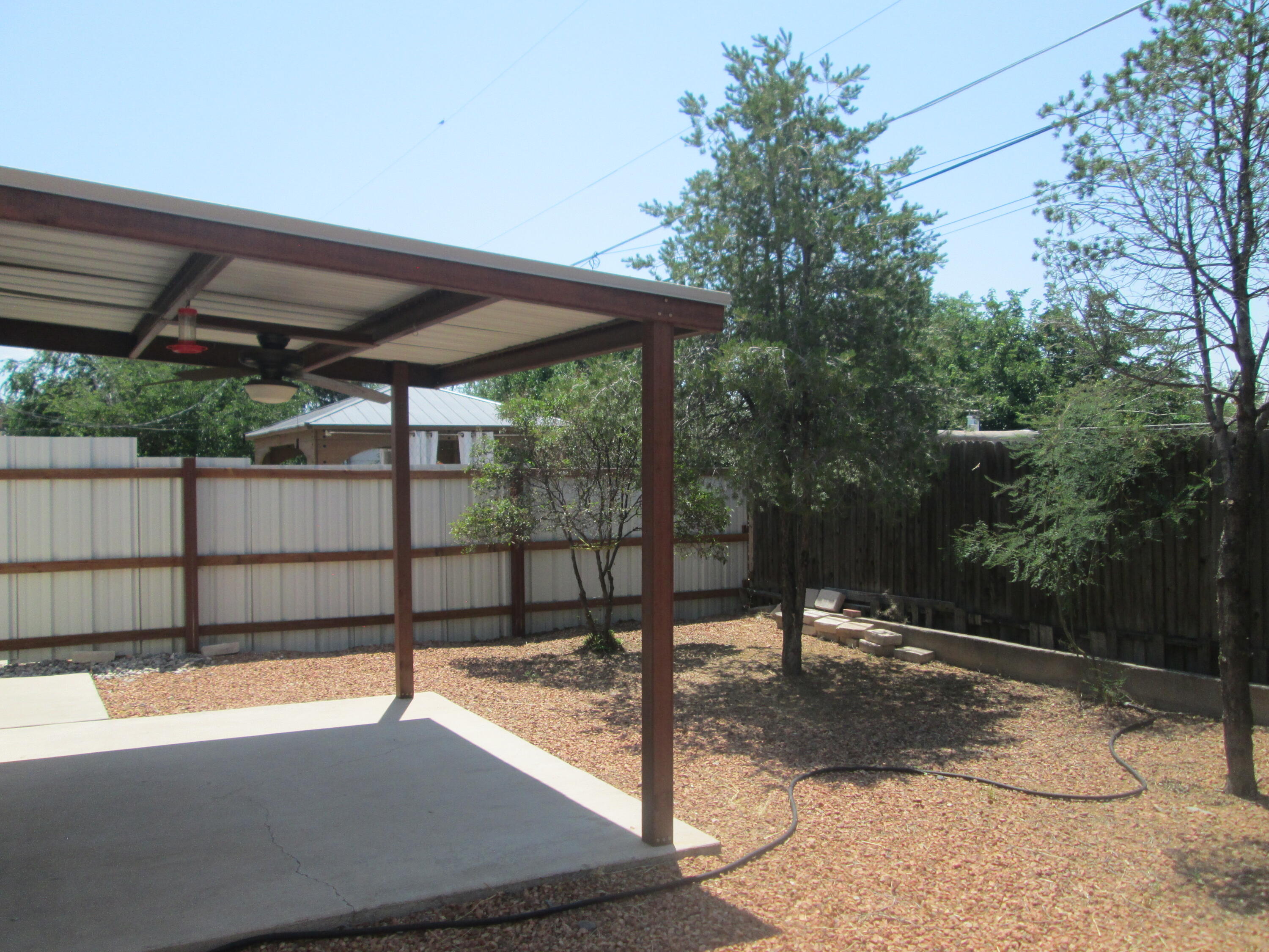 316 Shannon Place NW 1