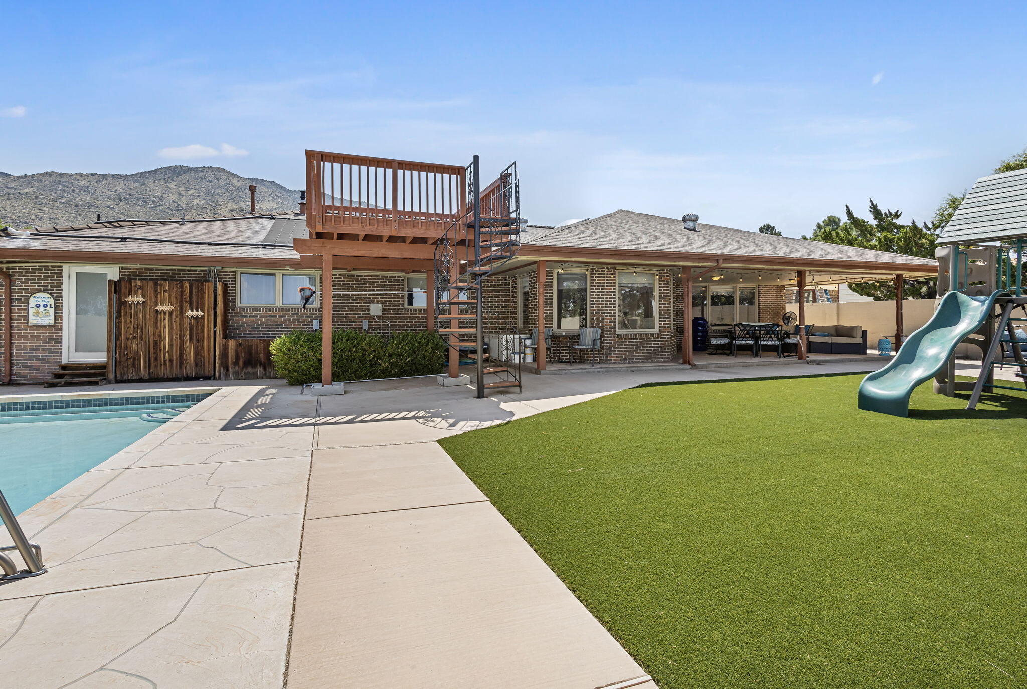 2821 PALO ALTO Drive NE